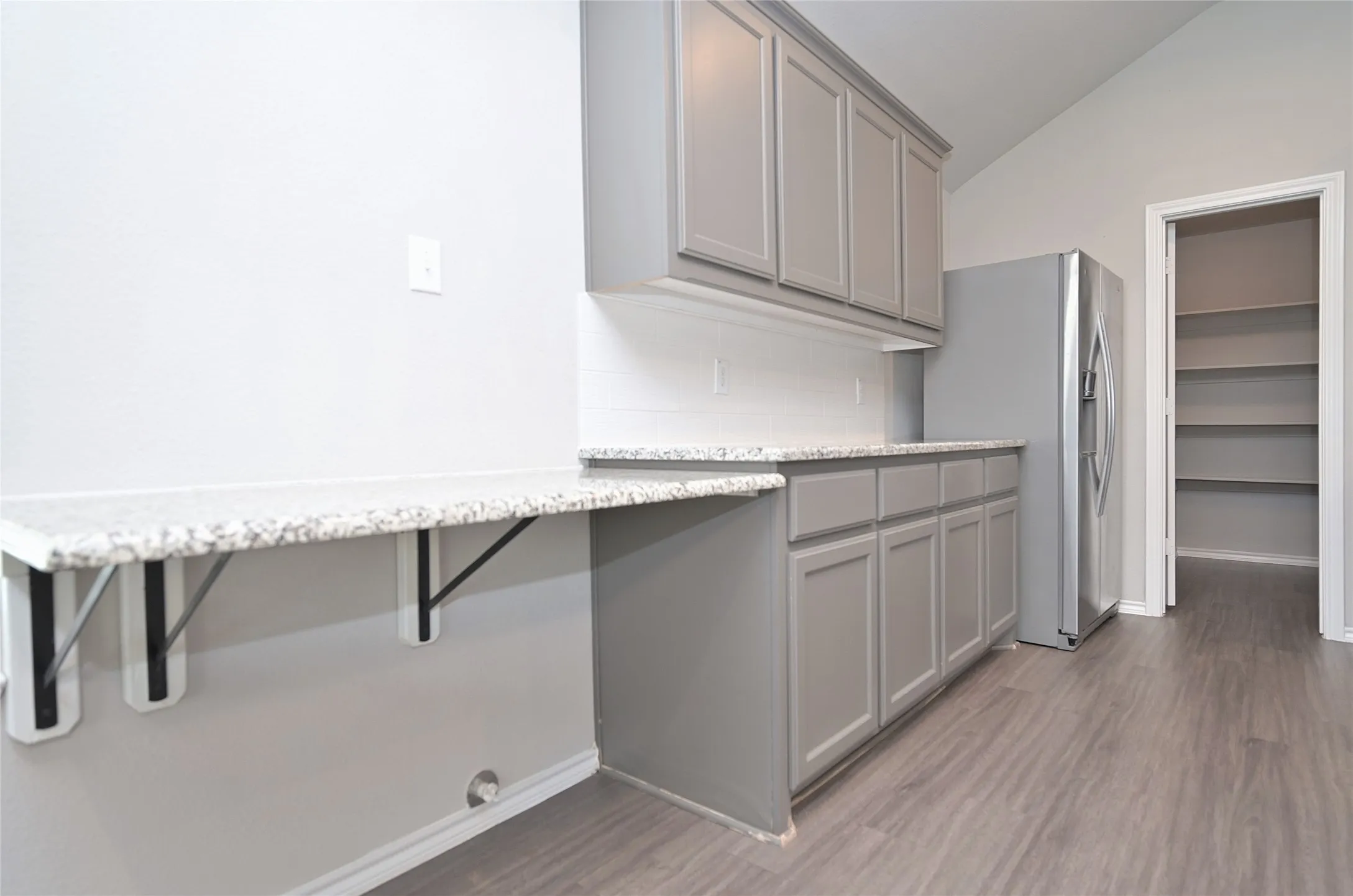 Single Family Residence For Sale in Tarrant County , 9212 Glen Mills Trail, Fort Worth, Texas 76179, 3 Bedroom, 2 Bathroom, 2 Garage spaces, 1,882 Sqft, built in 2017, mls#21360632, Real Estate Agent in Fort Worth, Homes For Sale in Tarrant county, Homes For Sale in Fort Worth, Realtor in Fort Worth Texas, Real Estate Brokerage Independent Realty Texas, Luminita Cordes Realtor