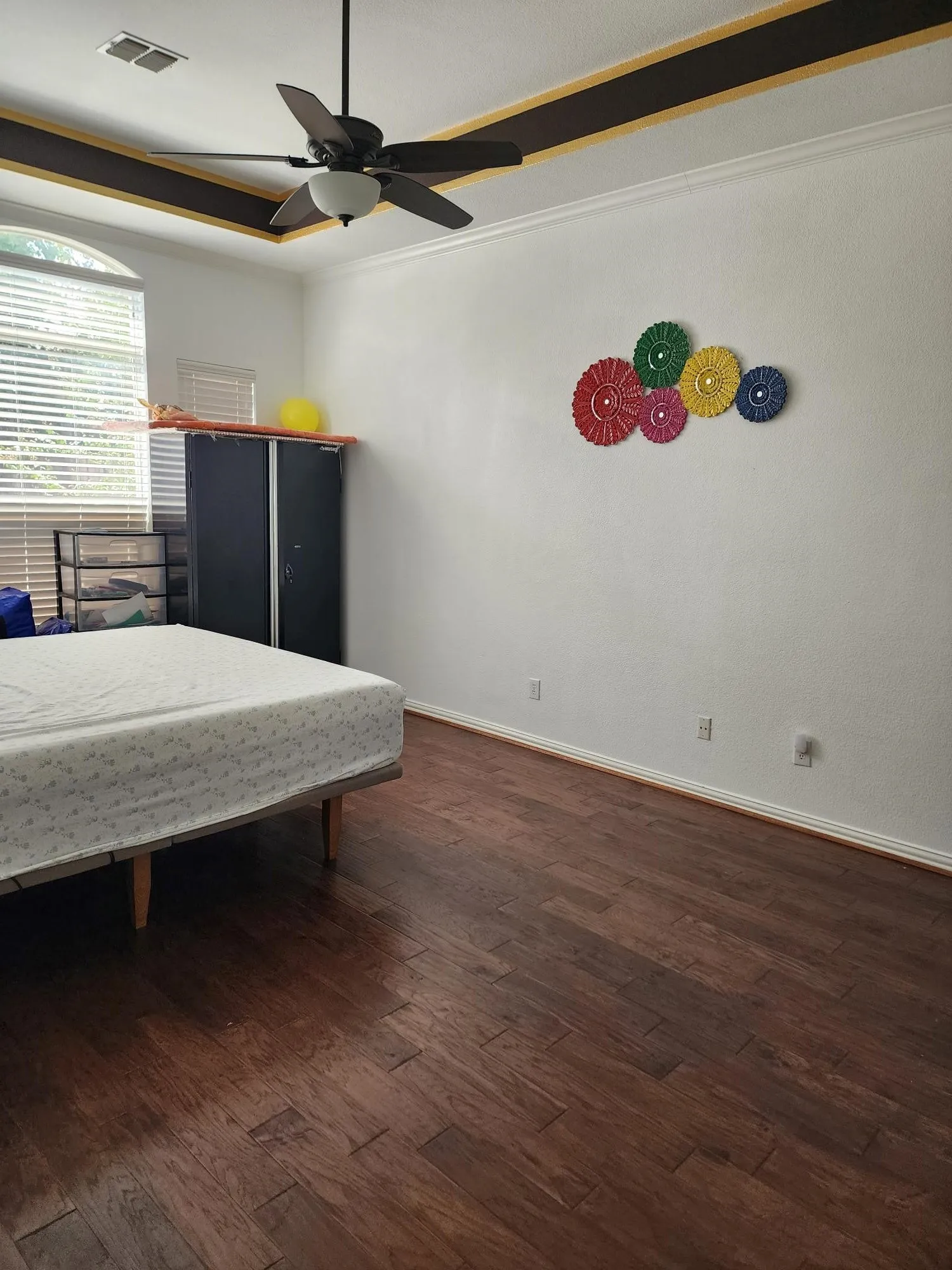 Single Family Residence For Rent in Dallas County , 7701 Brookview Court, Irving, Texas 75063, 3 Bedroom, 4 Bathroom, 2 Garage spaces, 2,829 Sqft, built in 1999, mls#21373413, Real Estate Agent in Irving, Homes For Rent in Dallas county, Homes For Rent in Irving, Realtor in Irving Texas, Real Estate Brokerage Independent Realty Texas, Luminita Cordes Realtor