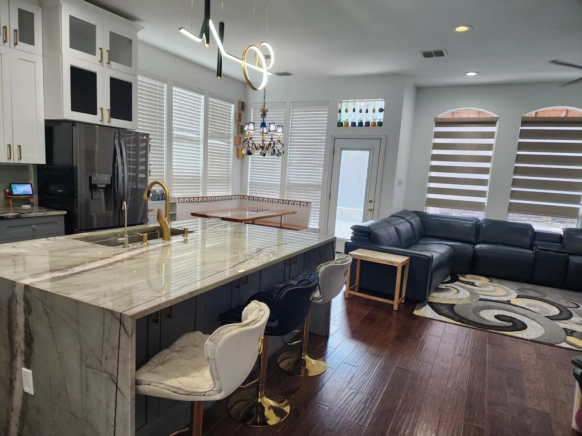 Single Family Residence For Rent in Dallas County , 7701 Brookview Court, Irving, Texas 75063, 3 Bedroom, 4 Bathroom, 2 Garage spaces, 2,829 Sqft, built in 1999, mls#21373413, Real Estate Agent in Irving, Homes For Rent in Dallas county, Homes For Rent in Irving, Realtor in Irving Texas, Real Estate Brokerage Independent Realty Texas, Luminita Cordes Realtor