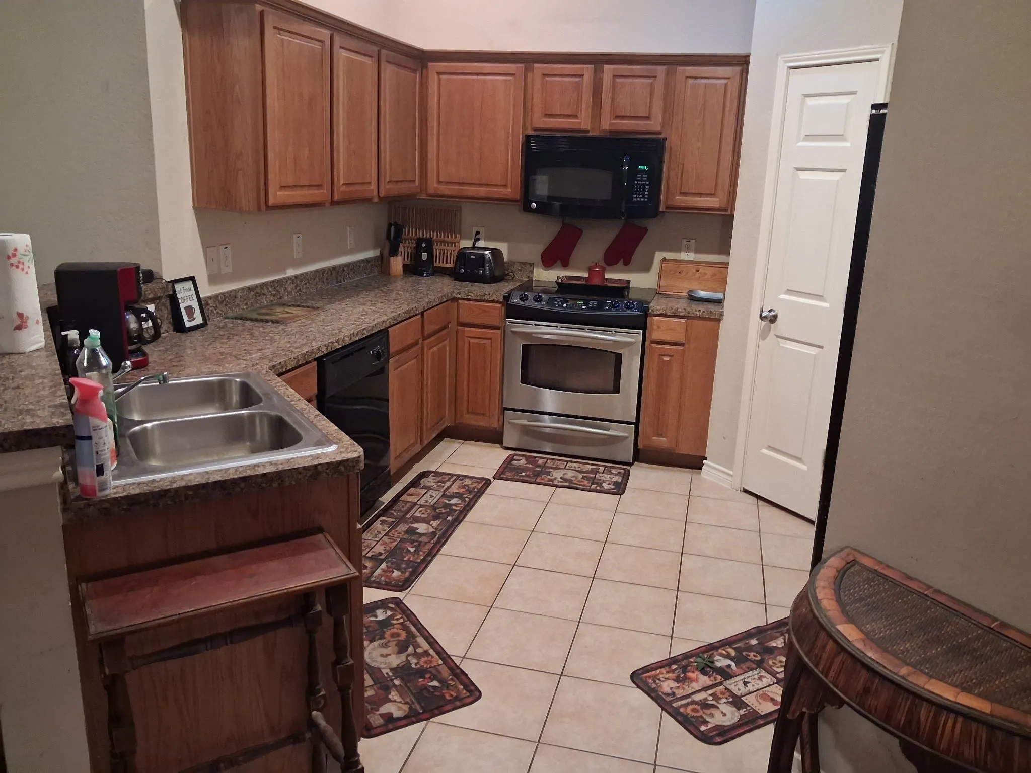 Single Family Residence For Sale in Tarrant County , 3129 Evangeline Road, Fort Worth, Texas 76140, 3 Bedroom, 2 Bathroom, 2 Garage spaces, 1,498 Sqft, built in 2006, mls#21373418, Real Estate Agent in Fort Worth, Homes For Sale in Tarrant county, Homes For Sale in Fort Worth, Realtor in Fort Worth Texas, Real Estate Brokerage Independent Realty Texas, Luminita Cordes Realtor