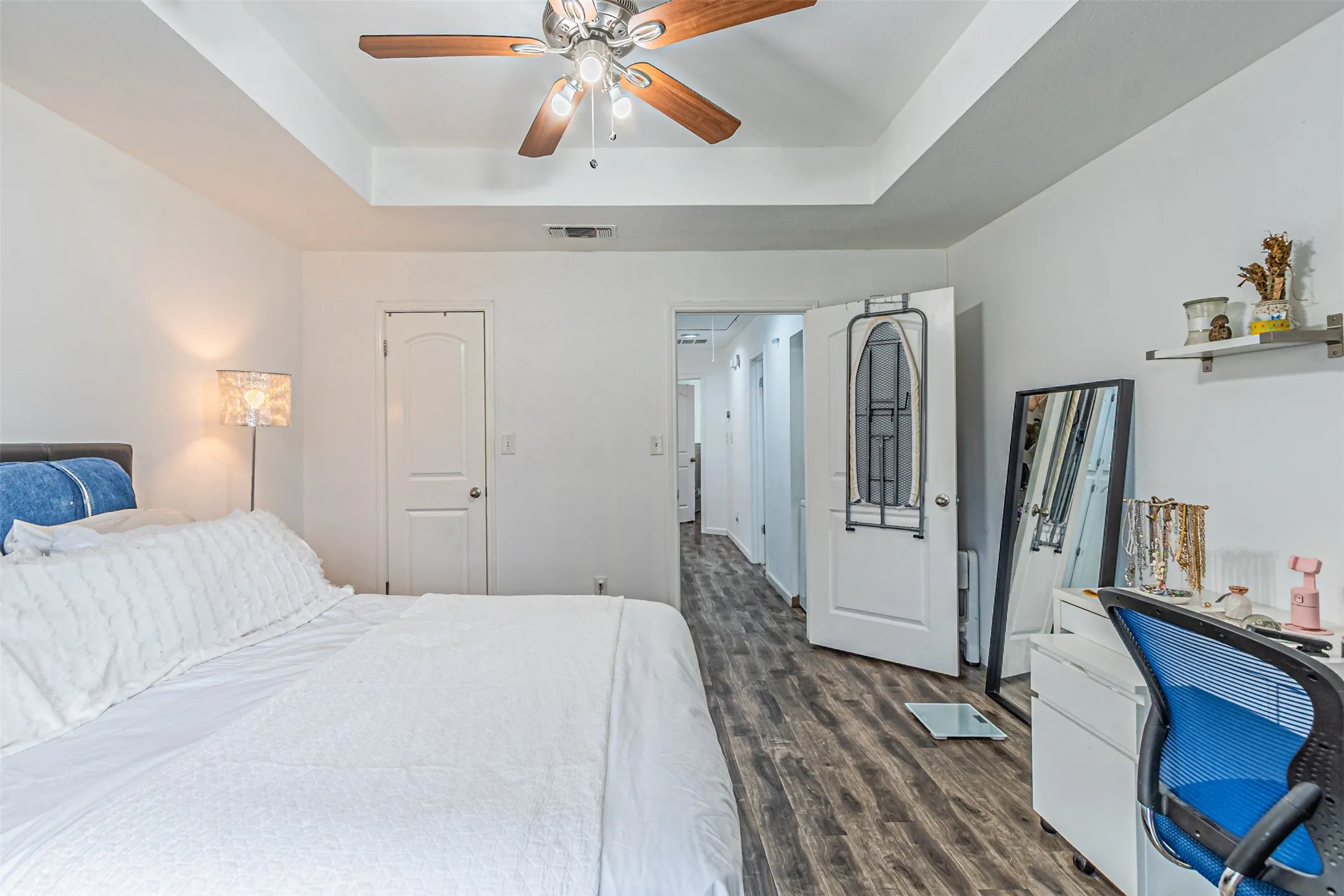 Condominium For Rent in Dallas County , 5100 Verde Valley Lane 107, Dallas, Texas 75254, 2 Bedroom, 2 Bathroom, Garage spaces, 1,013 Sqft, built in 1982, mls#21373420, Real Estate Agent in Dallas, Homes For Rent in Dallas county, Homes For Rent in Dallas, Realtor in Dallas Texas, Real Estate Brokerage Independent Realty Texas, Luminita Cordes Realtor