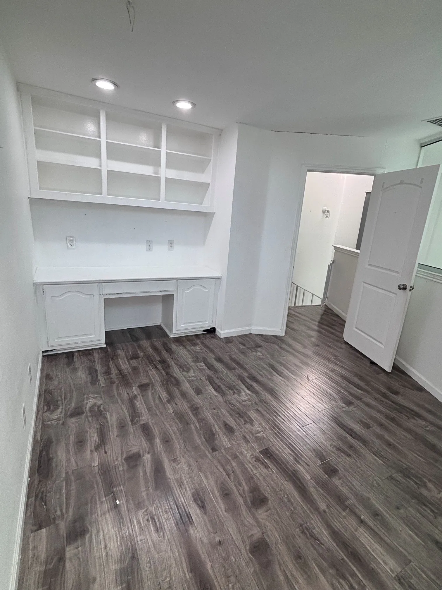 Condominium For Rent in Dallas County , 5100 Verde Valley Lane 107, Dallas, Texas 75254, 2 Bedroom, 2 Bathroom, Garage spaces, 1,013 Sqft, built in 1982, mls#21373420, Real Estate Agent in Dallas, Homes For Rent in Dallas county, Homes For Rent in Dallas, Realtor in Dallas Texas, Real Estate Brokerage Independent Realty Texas, Luminita Cordes Realtor