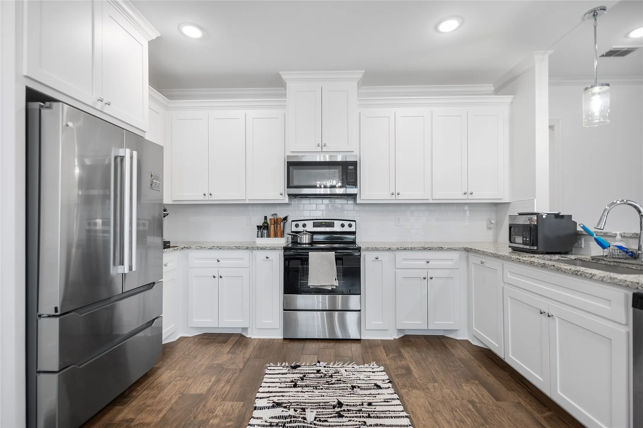Single Family Residence For Sale in Smith County , 114 Rose Row, Winona, Texas 75792, 3 Bedroom, 2 Bathroom, 1 Garage spaces, 1,635 Sqft, built in 2022, mls#21373425, Real Estate Agent in Winona, Homes For Sale in Smith county, Homes For Sale in Winona, Realtor in Winona Texas, Real Estate Brokerage Independent Realty Texas, Luminita Cordes Realtor