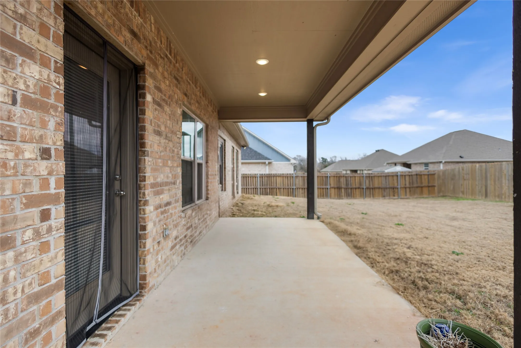 Single Family Residence For Sale in Smith County , 114 Rose Row, Winona, Texas 75792, 3 Bedroom, 2 Bathroom, 1 Garage spaces, 1,635 Sqft, built in 2022, mls#21373425, Real Estate Agent in Winona, Homes For Sale in Smith county, Homes For Sale in Winona, Realtor in Winona Texas, Real Estate Brokerage Independent Realty Texas, Luminita Cordes Realtor