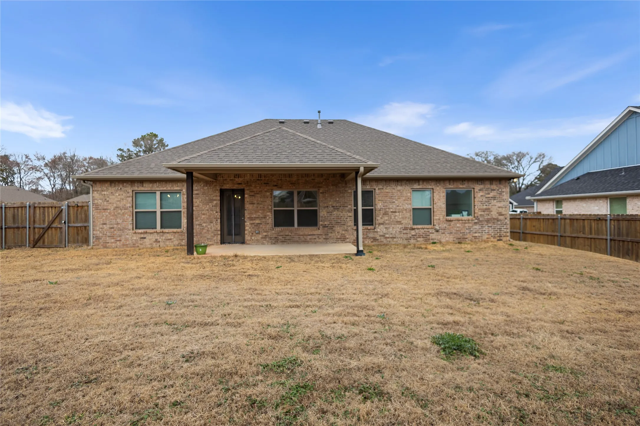 Single Family Residence For Sale in Smith County , 114 Rose Row, Winona, Texas 75792, 3 Bedroom, 2 Bathroom, 1 Garage spaces, 1,635 Sqft, built in 2022, mls#21373425, Real Estate Agent in Winona, Homes For Sale in Smith county, Homes For Sale in Winona, Realtor in Winona Texas, Real Estate Brokerage Independent Realty Texas, Luminita Cordes Realtor