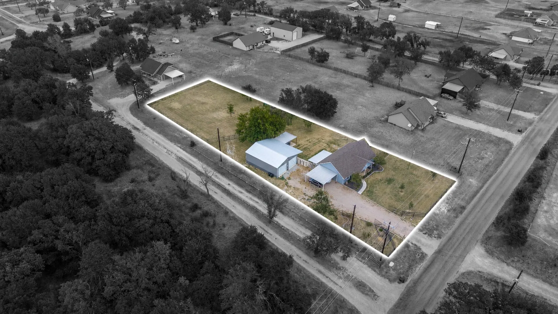 Single Family Residence For Sale in Parker County , 909 Erwin Road, Poolville, Texas 76487, 3 Bedroom, 2 Bathroom, 2 Garage spaces, 1,456 Sqft, built in 2022, mls#21372661, Real Estate Agent in Poolville, Homes For Sale in Parker county, Homes For Sale in Poolville, Realtor in Poolville Texas, Real Estate Brokerage Independent Realty Texas, Luminita Cordes Realtor