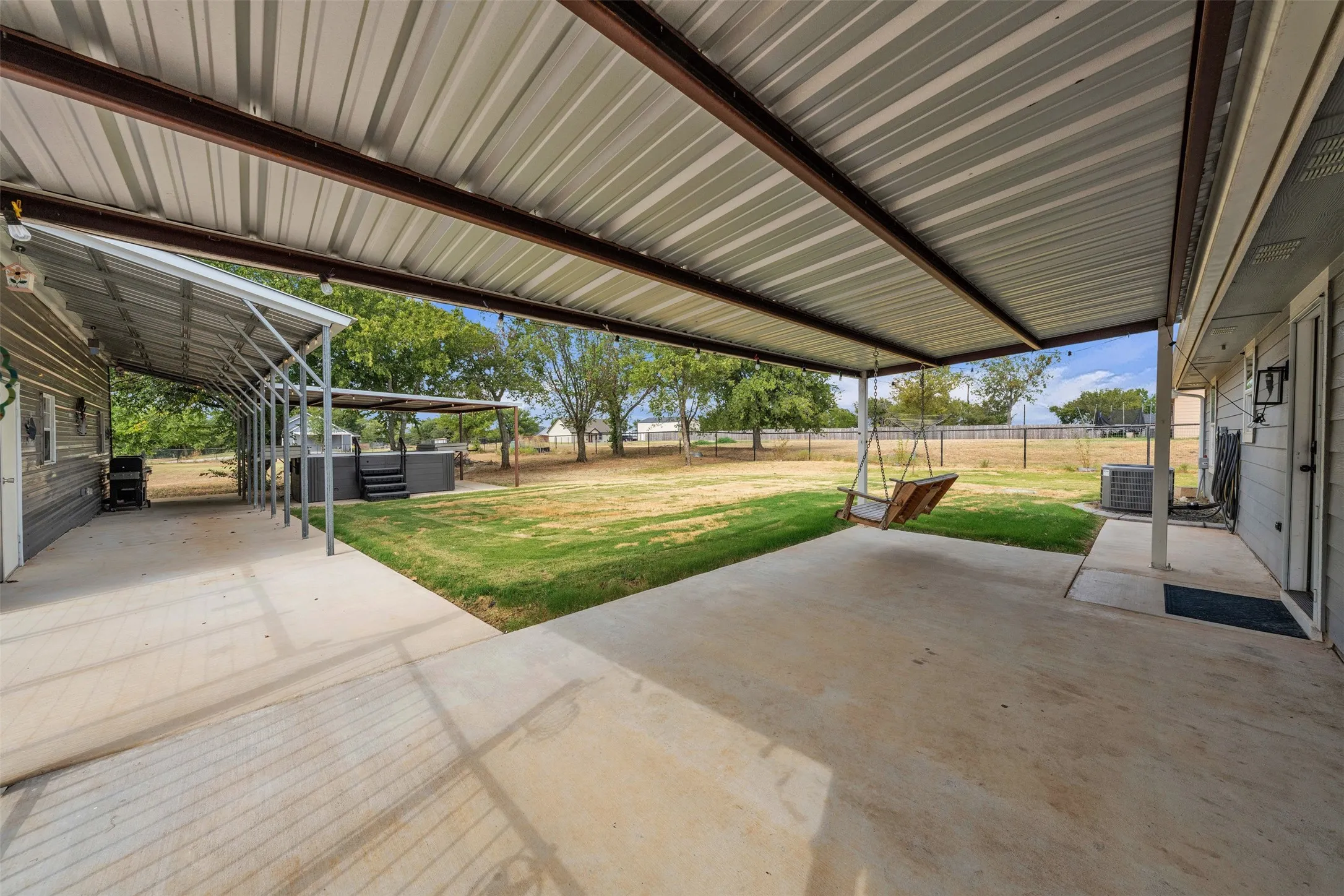 Single Family Residence For Sale in Parker County , 909 Erwin Road, Poolville, Texas 76487, 3 Bedroom, 2 Bathroom, 2 Garage spaces, 1,456 Sqft, built in 2022, mls#21372661, Real Estate Agent in Poolville, Homes For Sale in Parker county, Homes For Sale in Poolville, Realtor in Poolville Texas, Real Estate Brokerage Independent Realty Texas, Luminita Cordes Realtor