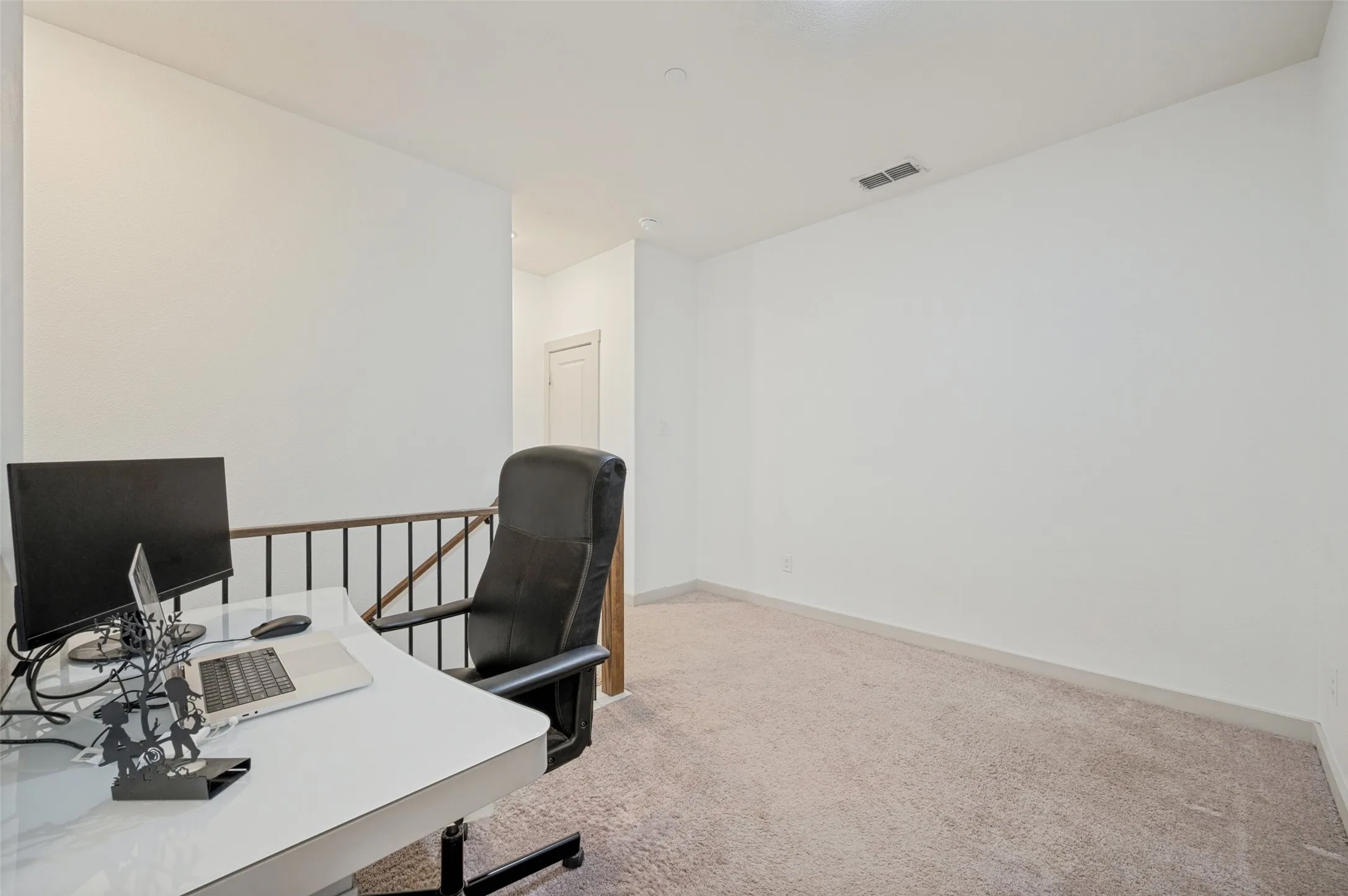 Study, office, flexroom loft area.