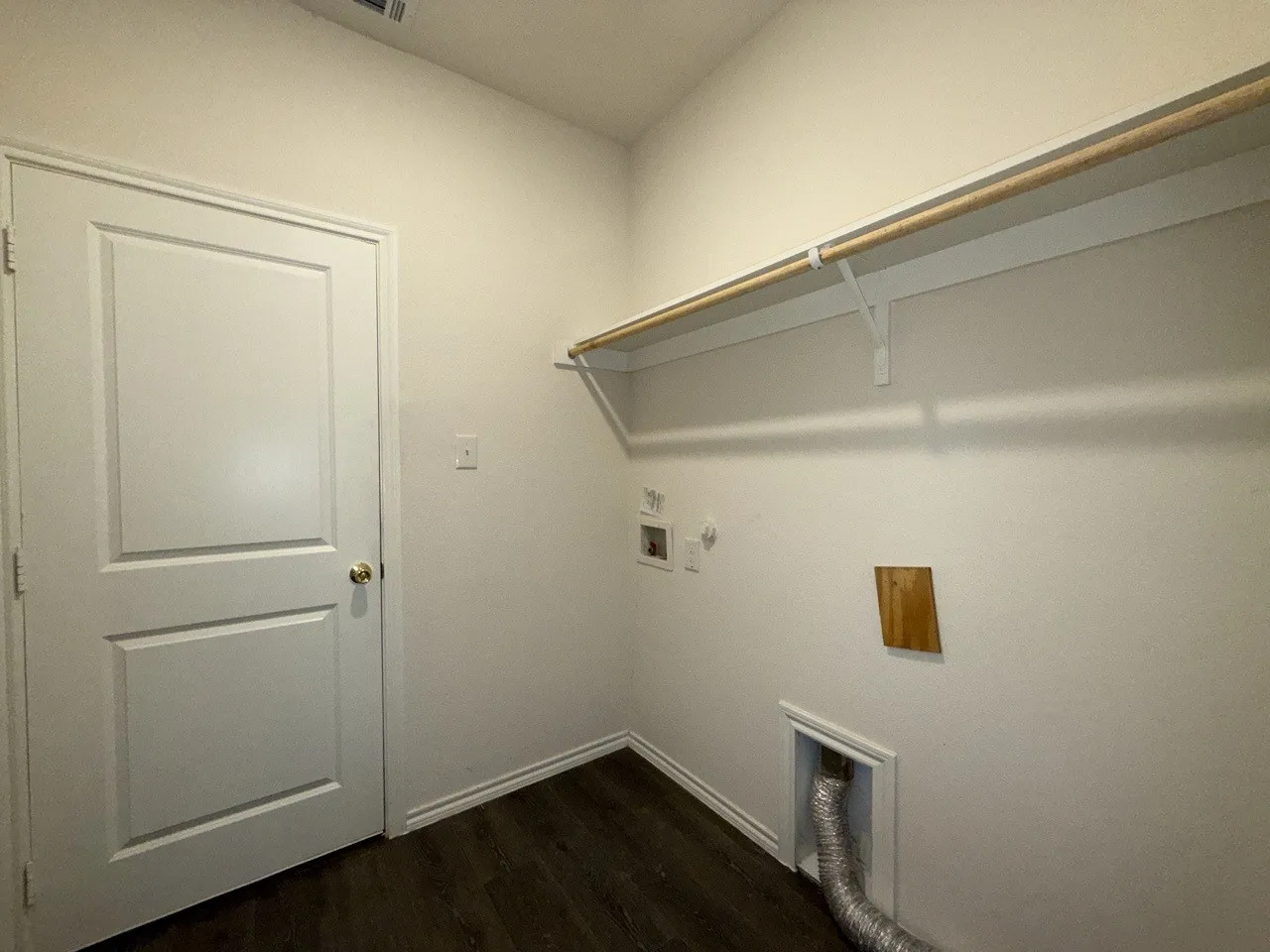 Single Family Residence For Sale in Kaufman County , 3537 Mildren Bend, Crandall, Texas 75114, 4 Bedroom, 4 Bathroom, 2 Garage spaces, 2,630 Sqft, built in 2022, mls#21368230, Real Estate Agent in Crandall, Homes For Sale in Kaufman county, Homes For Sale in Crandall, Realtor in Crandall Texas, Real Estate Brokerage Independent Realty Texas, Luminita Cordes Realtor