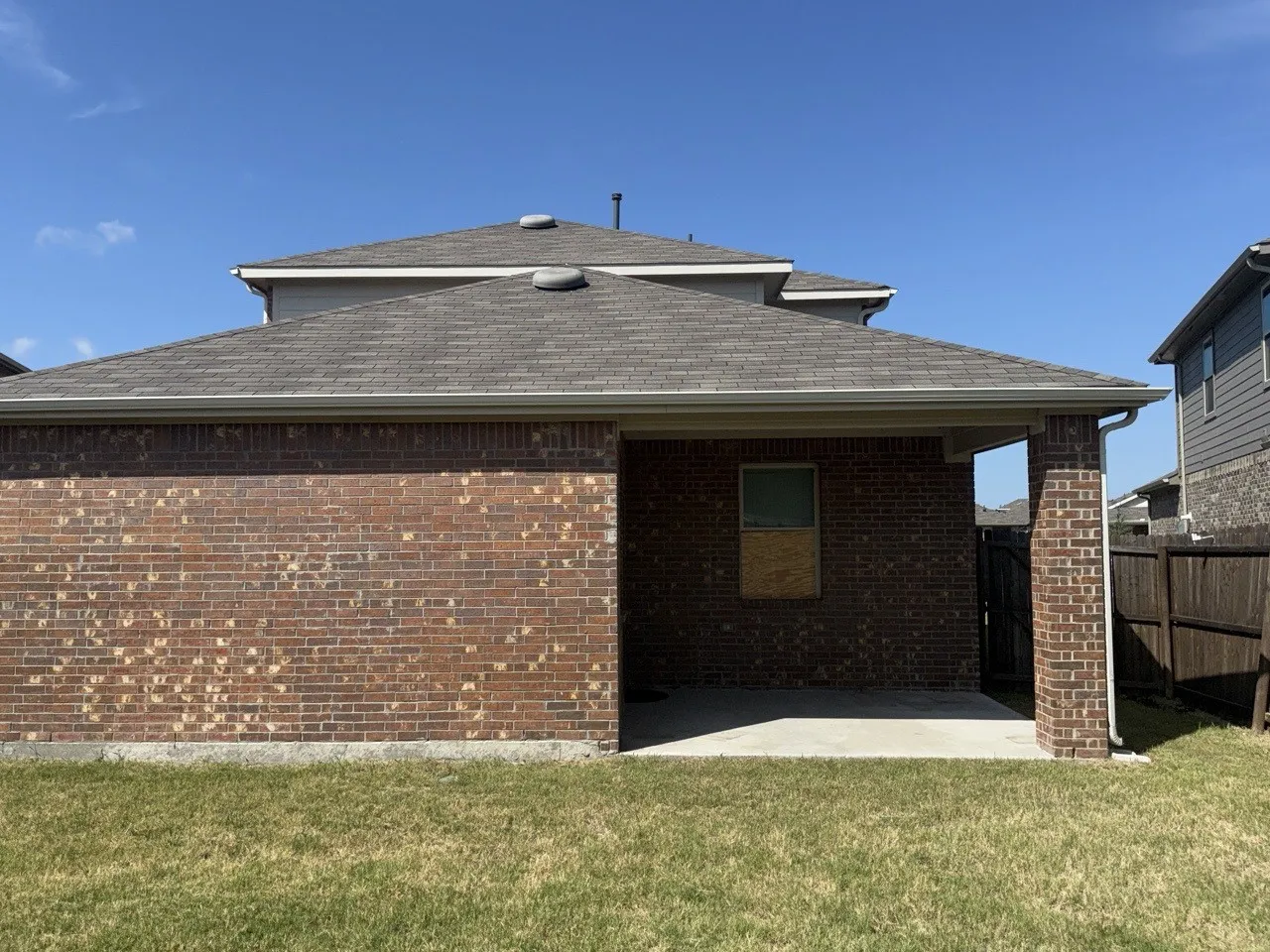 Single Family Residence For Sale in Kaufman County , 3537 Mildren Bend, Crandall, Texas 75114, 4 Bedroom, 4 Bathroom, 2 Garage spaces, 2,630 Sqft, built in 2022, mls#21368230, Real Estate Agent in Crandall, Homes For Sale in Kaufman county, Homes For Sale in Crandall, Realtor in Crandall Texas, Real Estate Brokerage Independent Realty Texas, Luminita Cordes Realtor