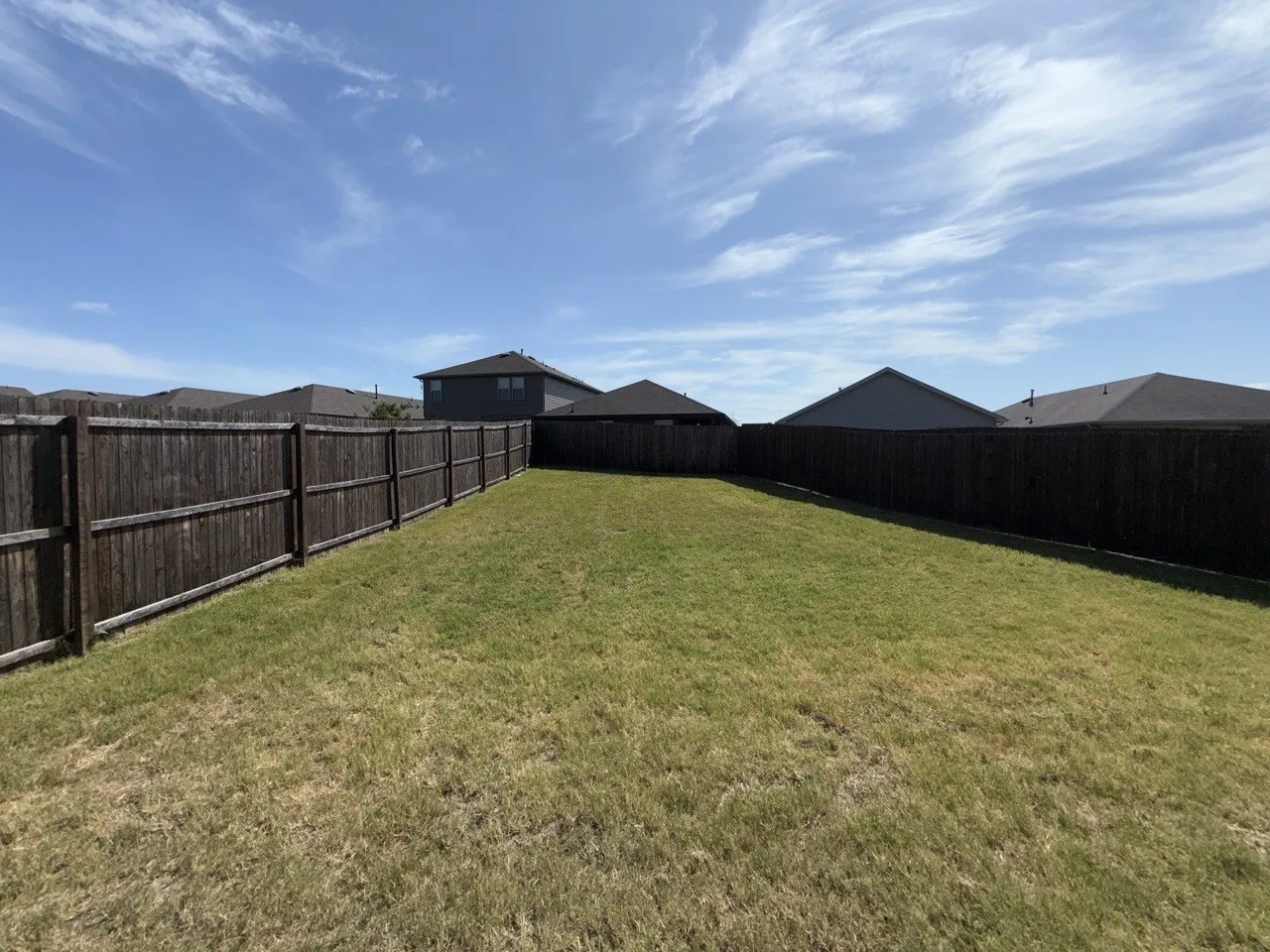 Single Family Residence For Sale in Kaufman County , 3537 Mildren Bend, Crandall, Texas 75114, 4 Bedroom, 4 Bathroom, 2 Garage spaces, 2,630 Sqft, built in 2022, mls#21368230, Real Estate Agent in Crandall, Homes For Sale in Kaufman county, Homes For Sale in Crandall, Realtor in Crandall Texas, Real Estate Brokerage Independent Realty Texas, Luminita Cordes Realtor