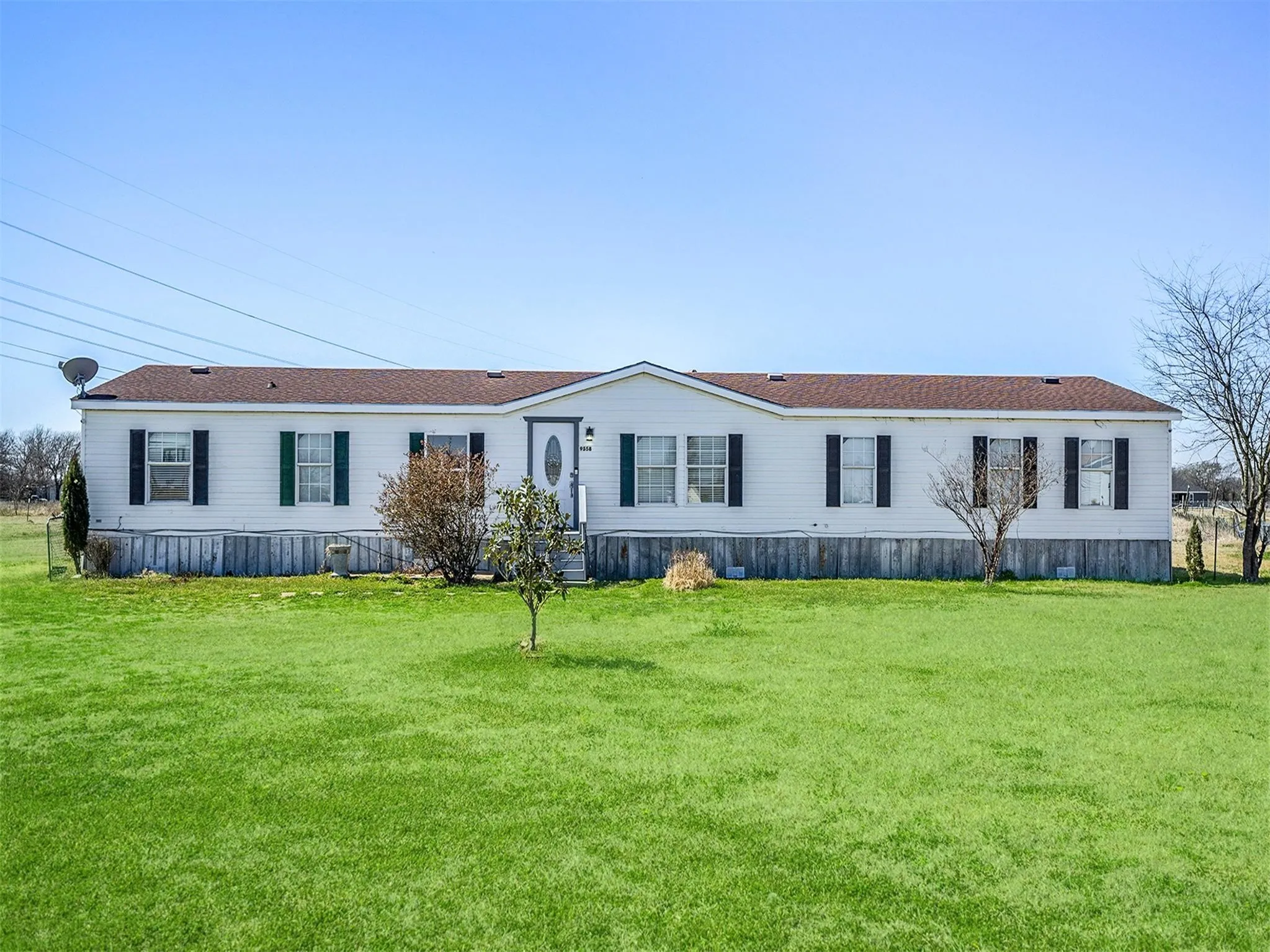 Mobile Home For Rent in Kaufman County , 9558 Diamond Avenue, Kaufman, Texas 75142, 4 Bedroom, 2 Bathroom, Garage spaces, 2,128 Sqft, built in 2000, mls#21373457, Real Estate Agent in Kaufman, Homes For Rent in Kaufman county, Homes For Rent in Kaufman, Realtor in Kaufman Texas, Real Estate Brokerage Independent Realty Texas, Luminita Cordes Realtor