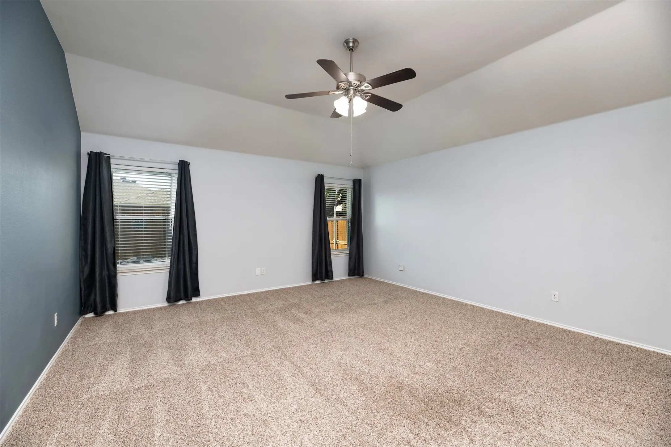Single Family Residence For Sale in Tarrant County , 9094 Saranac Trail, Fort Worth, Texas 76118, 3 Bedroom, 2 Bathroom, 2 Garage spaces, 1,912 Sqft, built in 2001, mls#21348319, Real Estate Agent in Fort Worth, Homes For Sale in Tarrant county, Homes For Sale in Fort Worth, Realtor in Fort Worth Texas, Real Estate Brokerage Independent Realty Texas, Luminita Cordes Realtor