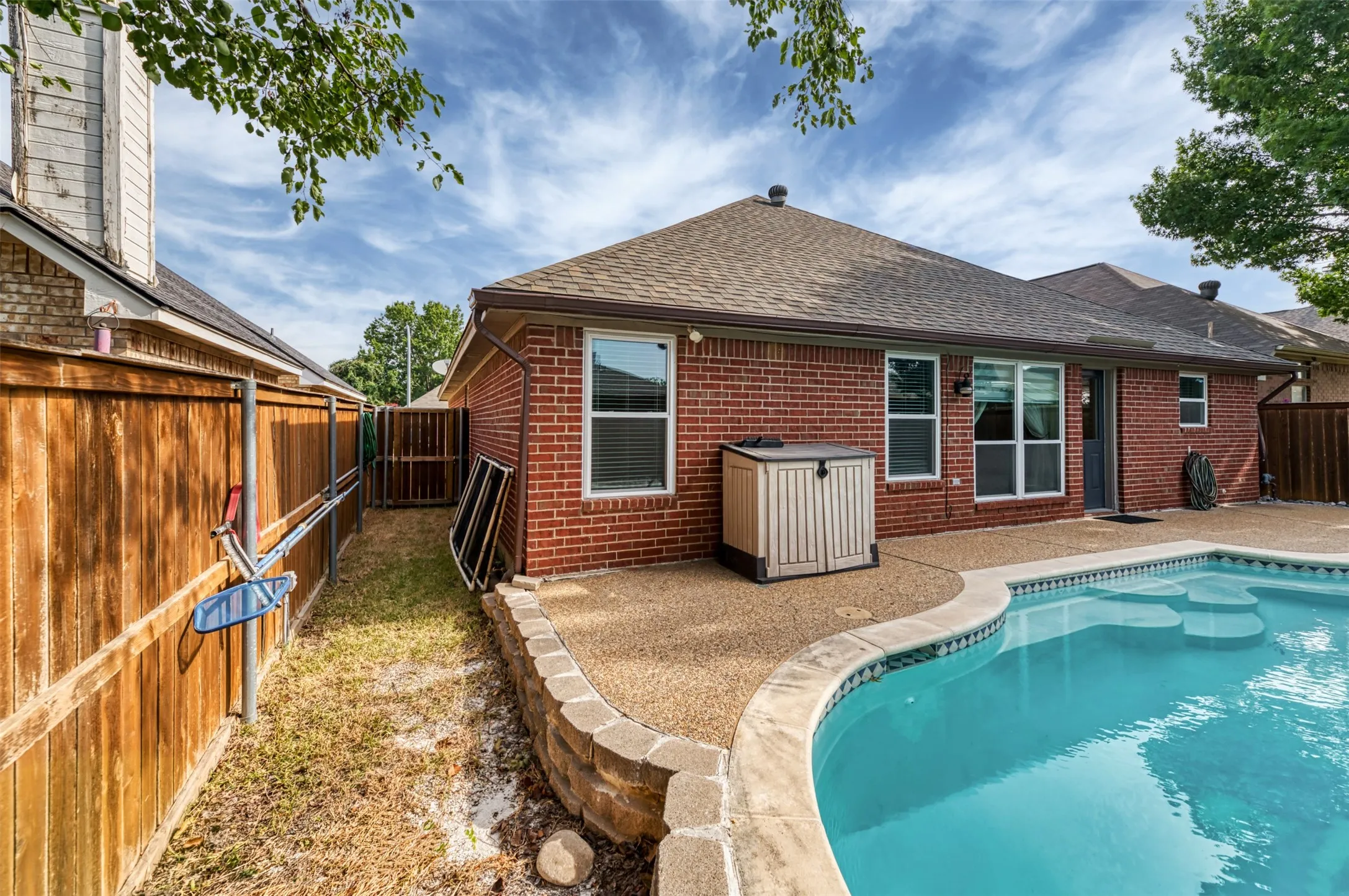 Single Family Residence For Sale in Tarrant County , 9094 Saranac Trail, Fort Worth, Texas 76118, 3 Bedroom, 2 Bathroom, 2 Garage spaces, 1,912 Sqft, built in 2001, mls#21348319, Real Estate Agent in Fort Worth, Homes For Sale in Tarrant county, Homes For Sale in Fort Worth, Realtor in Fort Worth Texas, Real Estate Brokerage Independent Realty Texas, Luminita Cordes Realtor