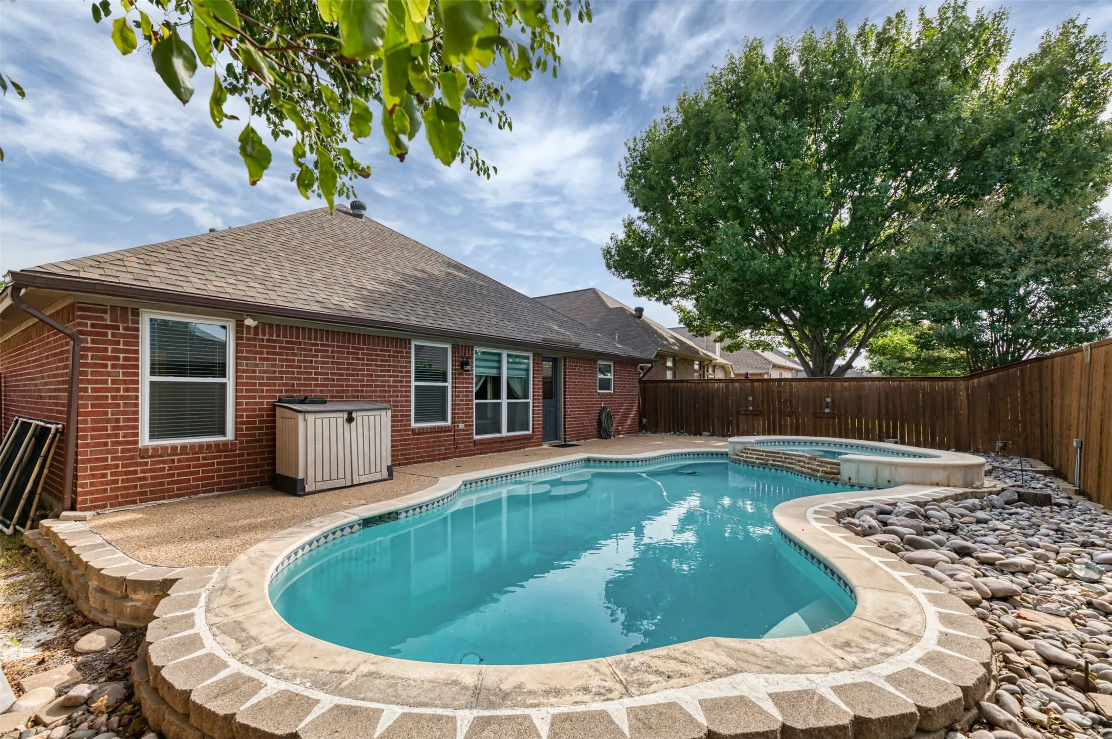 Single Family Residence For Sale in Tarrant County , 9094 Saranac Trail, Fort Worth, Texas 76118, 3 Bedroom, 2 Bathroom, 2 Garage spaces, 1,912 Sqft, built in 2001, mls#21348319, Real Estate Agent in Fort Worth, Homes For Sale in Tarrant county, Homes For Sale in Fort Worth, Realtor in Fort Worth Texas, Real Estate Brokerage Independent Realty Texas, Luminita Cordes Realtor