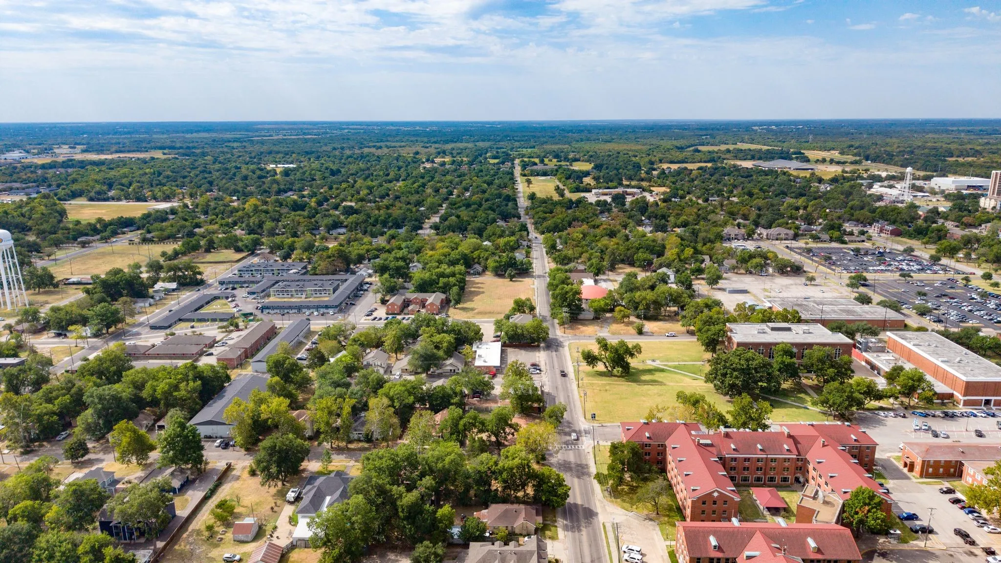 For Sale in Hunt County , 2006 MONROE, Commerce, Texas 75428, 3 Bedroom, 3 Bathroom, Garage spaces, 5,440 Sqft, built in 1960, mls#21373472, Real Estate Agent in Commerce, Homes For Sale in Hunt county, Homes For Sale in Commerce, Realtor in Commerce Texas, Real Estate Brokerage Independent Realty Texas, Luminita Cordes Realtor