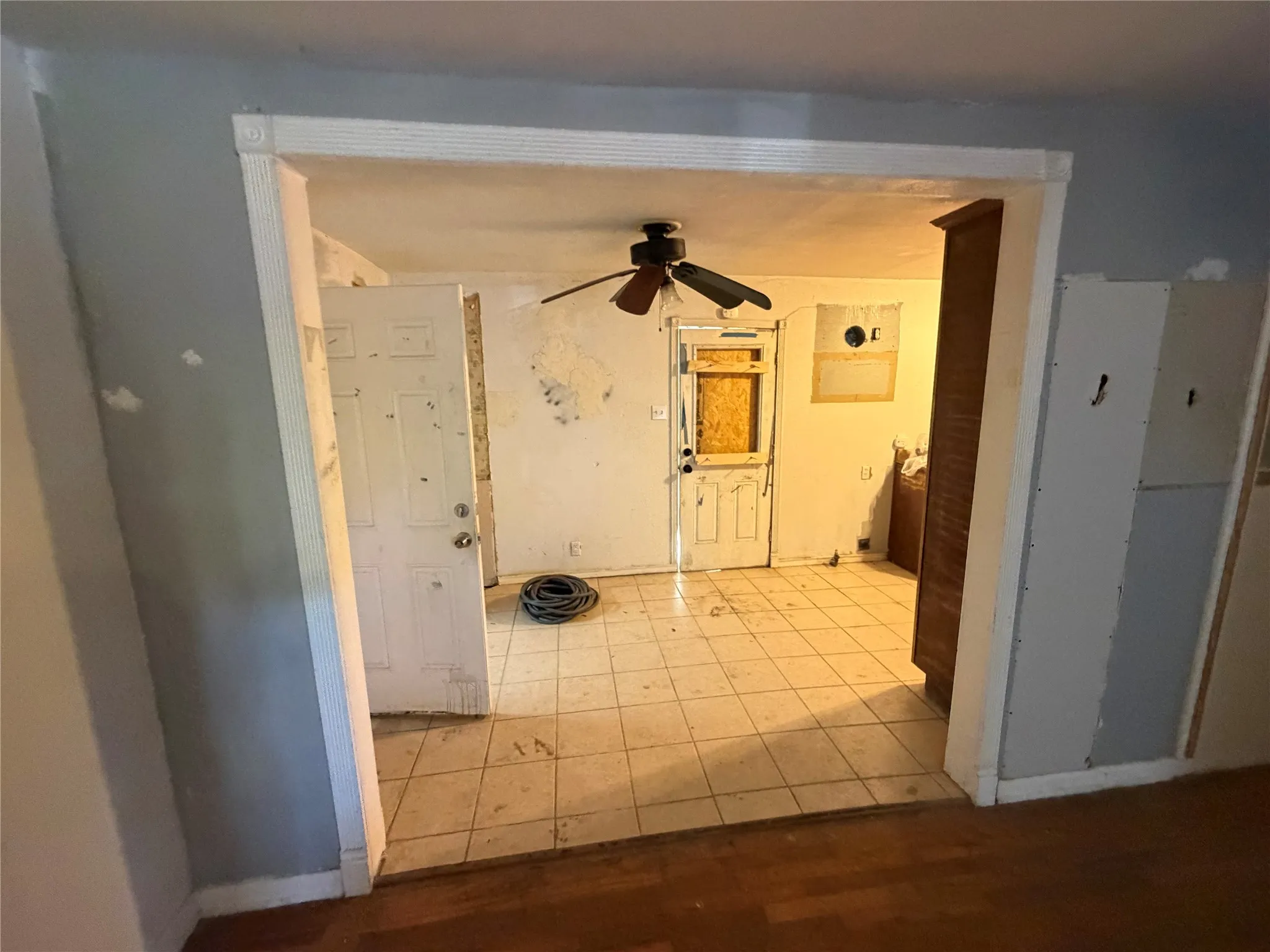 Single Family Residence For Sale in Grayson County , 1305 N Brents Avenue, Sherman, Texas 75090, 4 Bedroom, 2 Bathroom, 1 Garage spaces, 1,012 Sqft, built in 1948, mls#21373477, Real Estate Agent in Sherman, Homes For Sale in Grayson county, Homes For Sale in Sherman, Realtor in Sherman Texas, Real Estate Brokerage Independent Realty Texas, Luminita Cordes Realtor