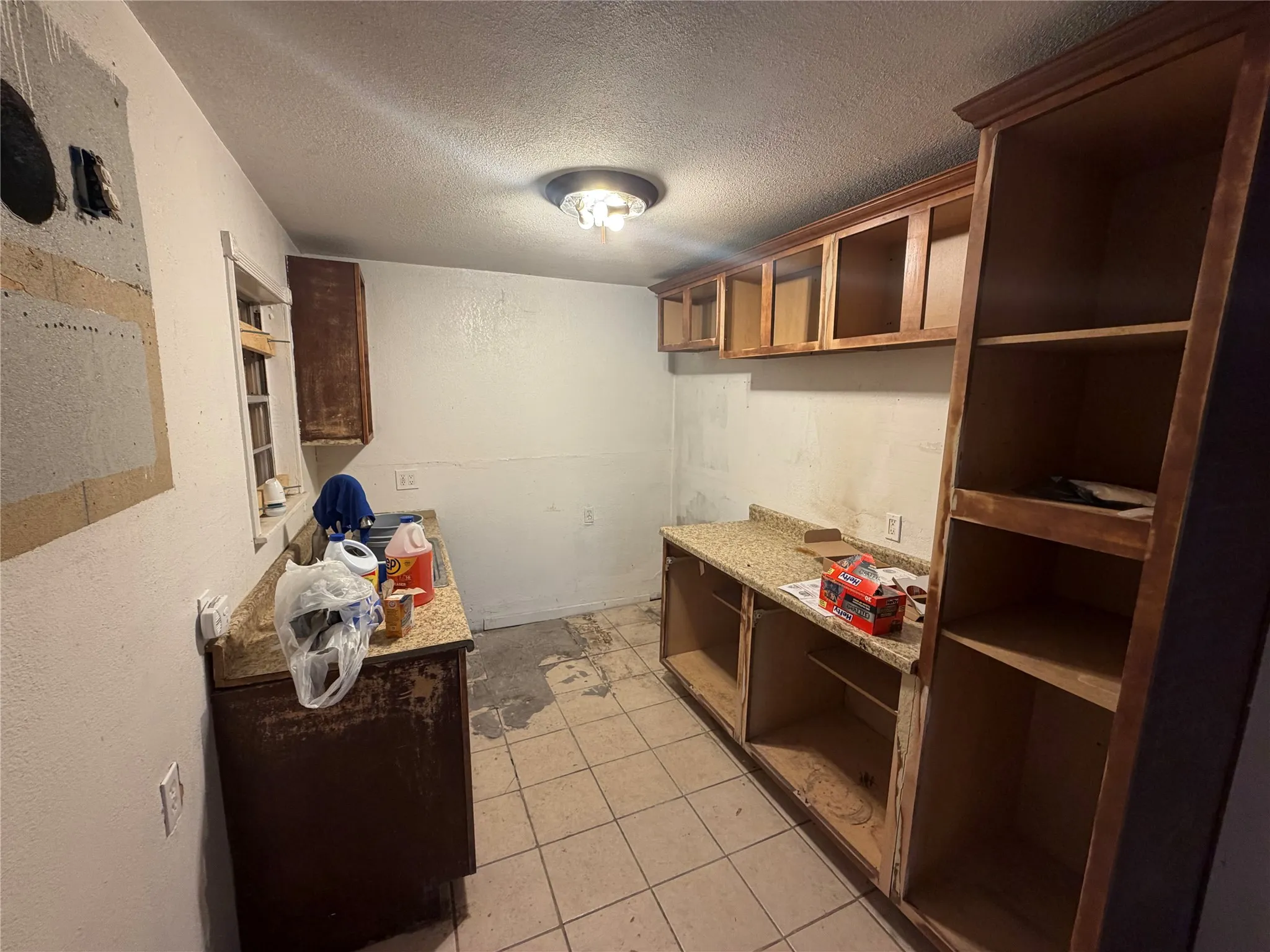 Single Family Residence For Sale in Grayson County , 1305 N Brents Avenue, Sherman, Texas 75090, 4 Bedroom, 2 Bathroom, 1 Garage spaces, 1,012 Sqft, built in 1948, mls#21373477, Real Estate Agent in Sherman, Homes For Sale in Grayson county, Homes For Sale in Sherman, Realtor in Sherman Texas, Real Estate Brokerage Independent Realty Texas, Luminita Cordes Realtor