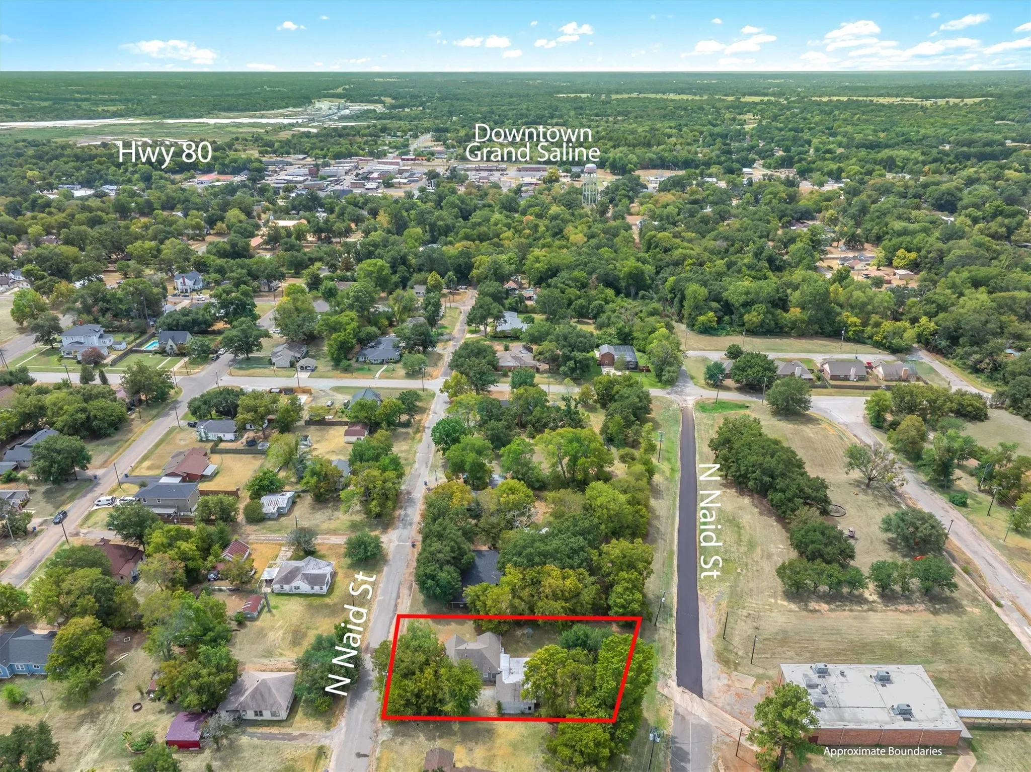 Single Family Residence For Sale in Van Zandt County , 909 N Naid Street, Grand Saline, Texas 75140, 3 Bedroom, 2 Bathroom, Garage spaces, 1,522 Sqft, built in 1957, mls#21373478, Real Estate Agent in Grand Saline, Homes For Sale in Van Zandt county, Homes For Sale in Grand Saline, Realtor in Grand Saline Texas, Real Estate Brokerage Independent Realty Texas, Luminita Cordes Realtor