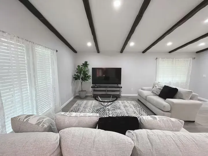 Single Family Residence For Rent in Dallas County , 1914 E Spring Valley, Richardson, Texas 75081, 4 Bedroom, 2 Bathroom, 2 Garage spaces, 1,859 Sqft, built in 1973, mls#21373483, Real Estate Agent in Richardson, Homes For Rent in Dallas county, Homes For Rent in Richardson, Realtor in Richardson Texas, Real Estate Brokerage Independent Realty Texas, Luminita Cordes Realtor
