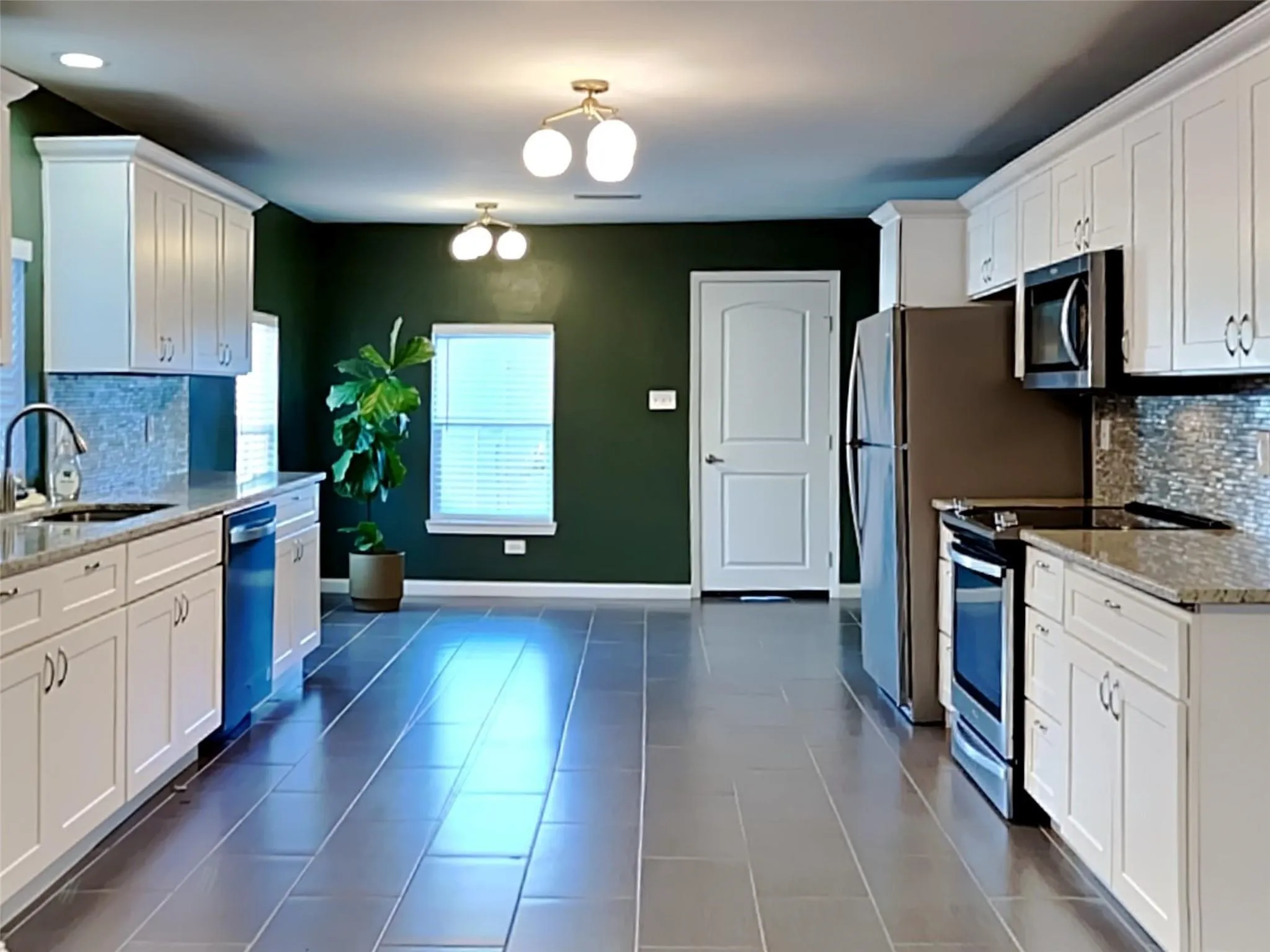Single Family Residence For Sale in Dallas County , 708 S Willomet Avenue, Dallas, Texas 75208, 2 Bedroom, 2 Bathroom, Garage spaces, 1,769 Sqft, built in 1930, mls#21357149, Real Estate Agent in Dallas, Homes For Sale in Dallas county, Homes For Sale in Dallas, Realtor in Dallas Texas, Real Estate Brokerage Independent Realty Texas, Luminita Cordes Realtor