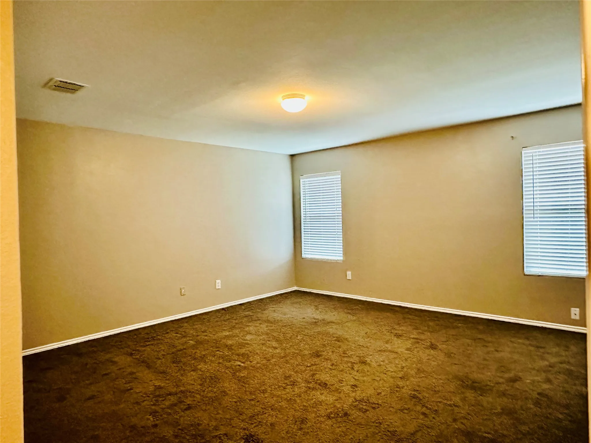 Single Family Residence For Rent in Tarrant County , 8021 Stowe Springs Lane, Arlington, Texas 76002, 3 Bedroom, 2 Bathroom, 2 Garage spaces, 1,679 Sqft, built in 2006, mls#21373490, Real Estate Agent in Arlington, Homes For Rent in Tarrant county, Homes For Rent in Arlington, Realtor in Arlington Texas, Real Estate Brokerage Independent Realty Texas, Luminita Cordes Realtor