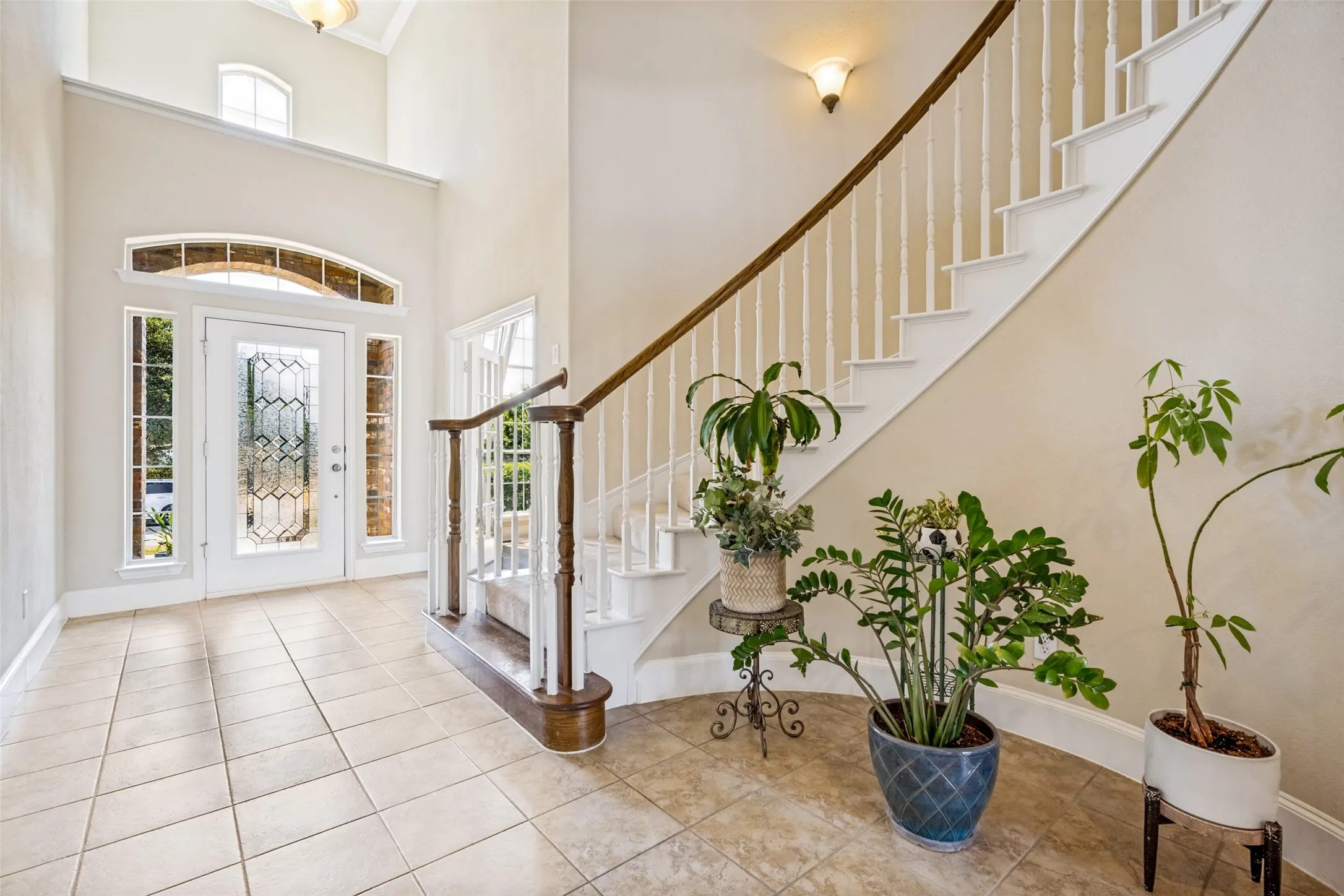 Single Family Residence For Sale in Denton County , 205 THISTLE Ridge, Denton, Texas 76210, 4 Bedroom, 4 Bathroom, 2 Garage spaces, 3,621 Sqft, built in 2005, mls#21372404, Real Estate Agent in Denton, Homes For Sale in Denton county, Homes For Sale in Denton, Realtor in Denton Texas, Real Estate Brokerage Independent Realty Texas, Luminita Cordes Realtor