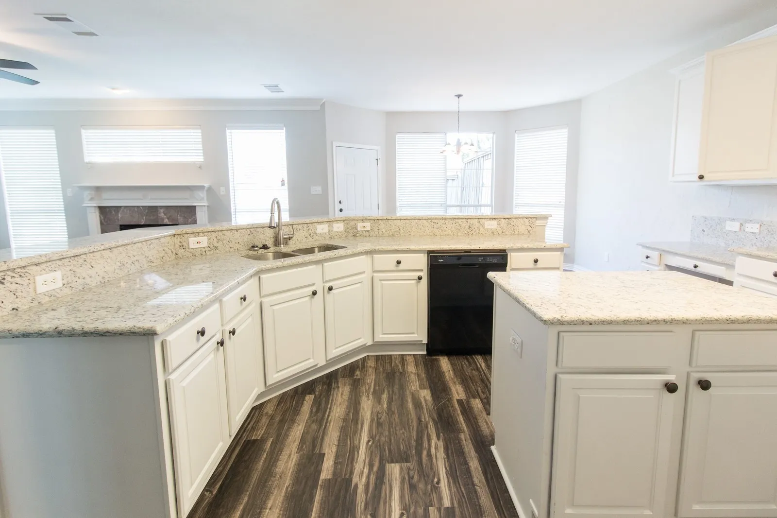 Single Family Residence For Sale in Collin County , 2608 Stone Mountain Court, Plano, Texas 75025, 4 Bedroom, 4 Bathroom, 2 Garage spaces, 3,442 Sqft, built in 1997, mls#21371889, Real Estate Agent in Plano, Homes For Sale in Collin county, Homes For Sale in Plano, Realtor in Plano Texas, Real Estate Brokerage Independent Realty Texas, Luminita Cordes Realtor