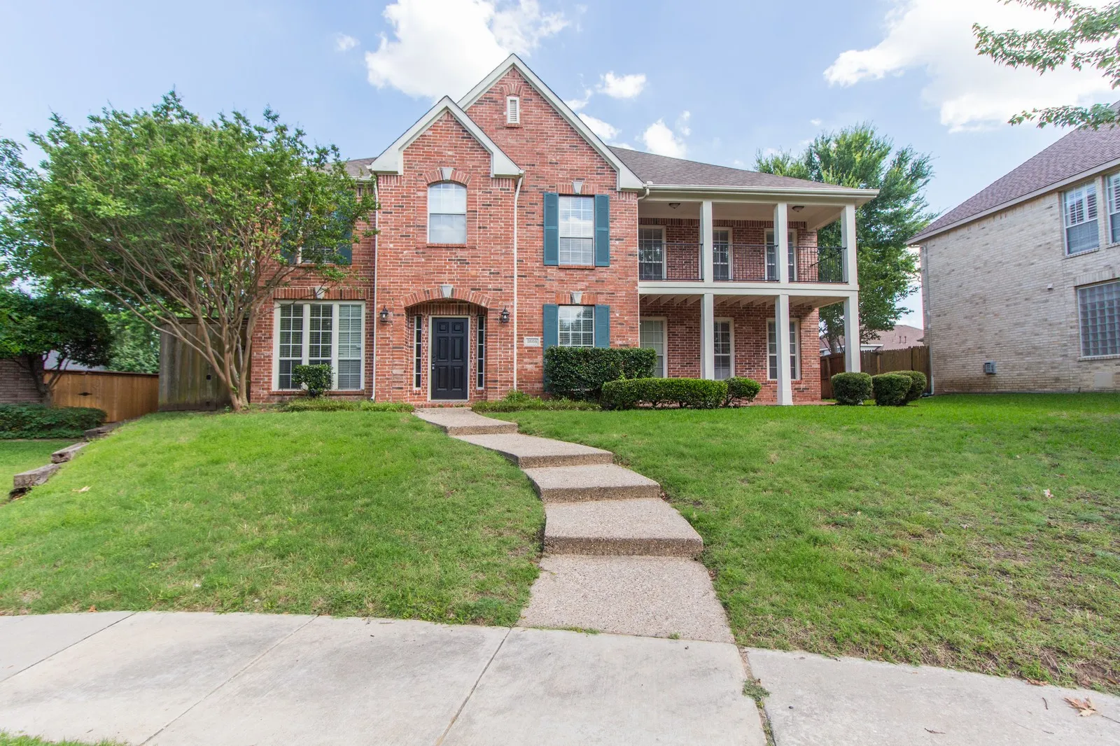 Single Family Residence For Sale in Collin County , 2608 Stone Mountain Court, Plano, Texas 75025, 4 Bedroom, 4 Bathroom, 2 Garage spaces, 3,442 Sqft, built in 1997, mls#21371889, Real Estate Agent in Plano, Homes For Sale in Collin county, Homes For Sale in Plano, Realtor in Plano Texas, Real Estate Brokerage Independent Realty Texas, Luminita Cordes Realtor