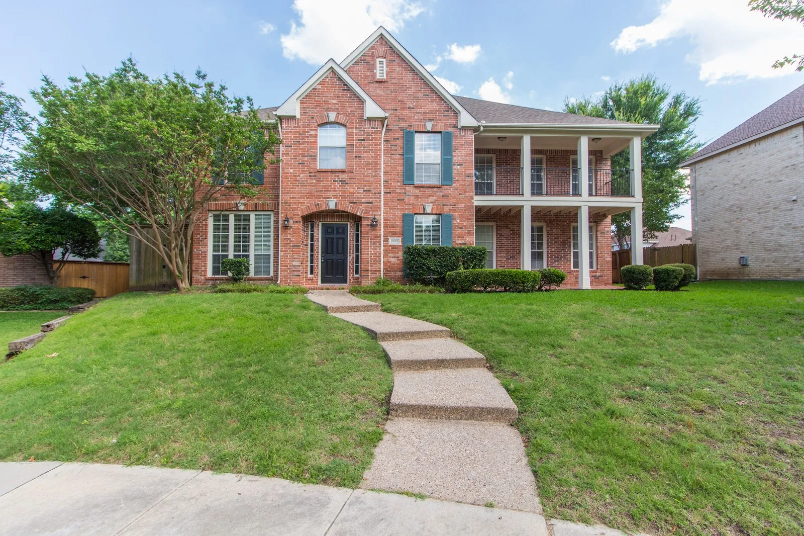 Single Family Residence For Sale in Collin County , 2608 Stone Mountain Court, Plano, Texas 75025, 4 Bedroom, 4 Bathroom, 2 Garage spaces, 3,442 Sqft, built in 1997, mls#21371889, Real Estate Agent in Plano, Homes For Sale in Collin county, Homes For Sale in Plano, Realtor in Plano Texas, Real Estate Brokerage Independent Realty Texas, Luminita Cordes Realtor