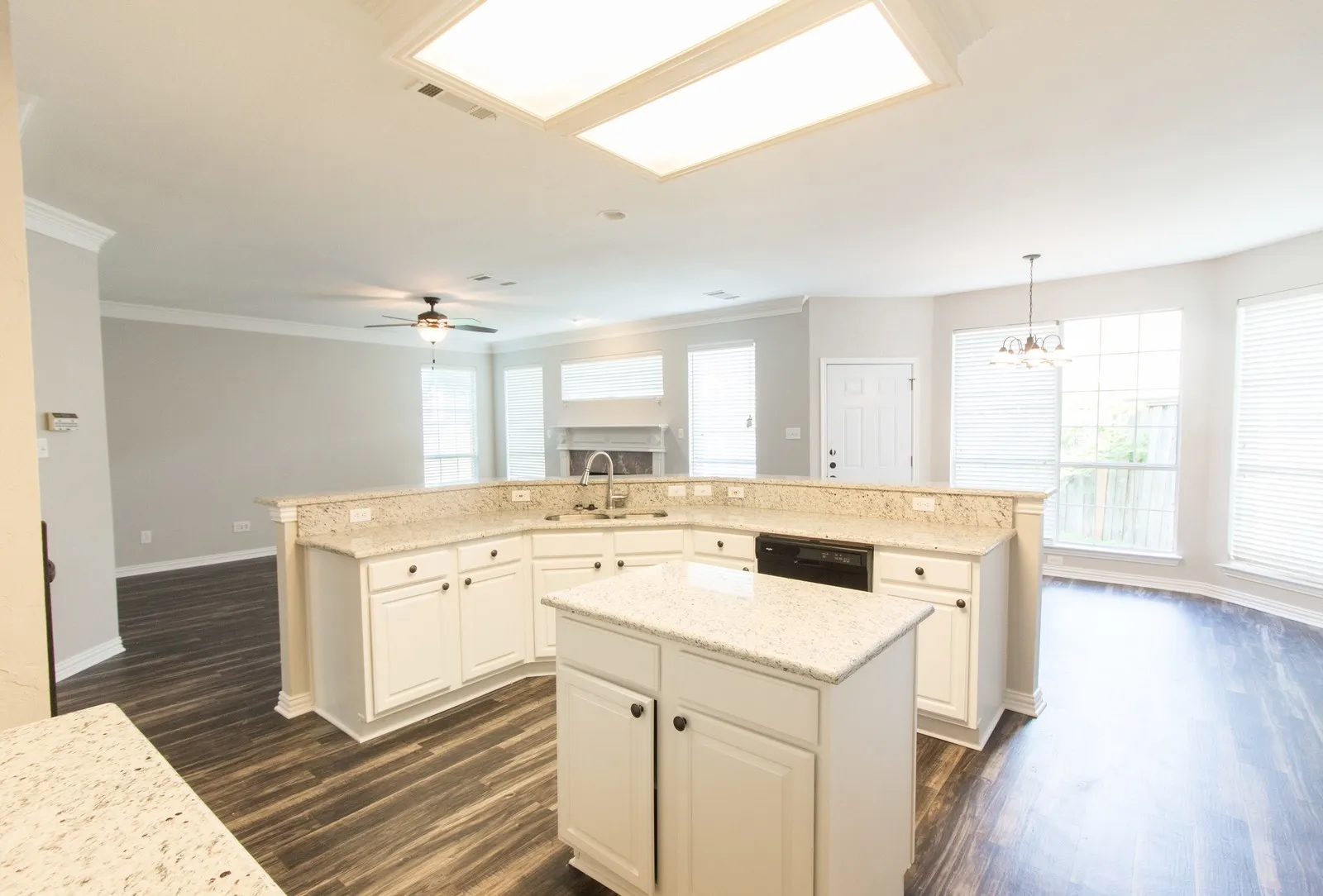 Single Family Residence For Sale in Collin County , 2608 Stone Mountain Court, Plano, Texas 75025, 4 Bedroom, 4 Bathroom, 2 Garage spaces, 3,442 Sqft, built in 1997, mls#21371889, Real Estate Agent in Plano, Homes For Sale in Collin county, Homes For Sale in Plano, Realtor in Plano Texas, Real Estate Brokerage Independent Realty Texas, Luminita Cordes Realtor