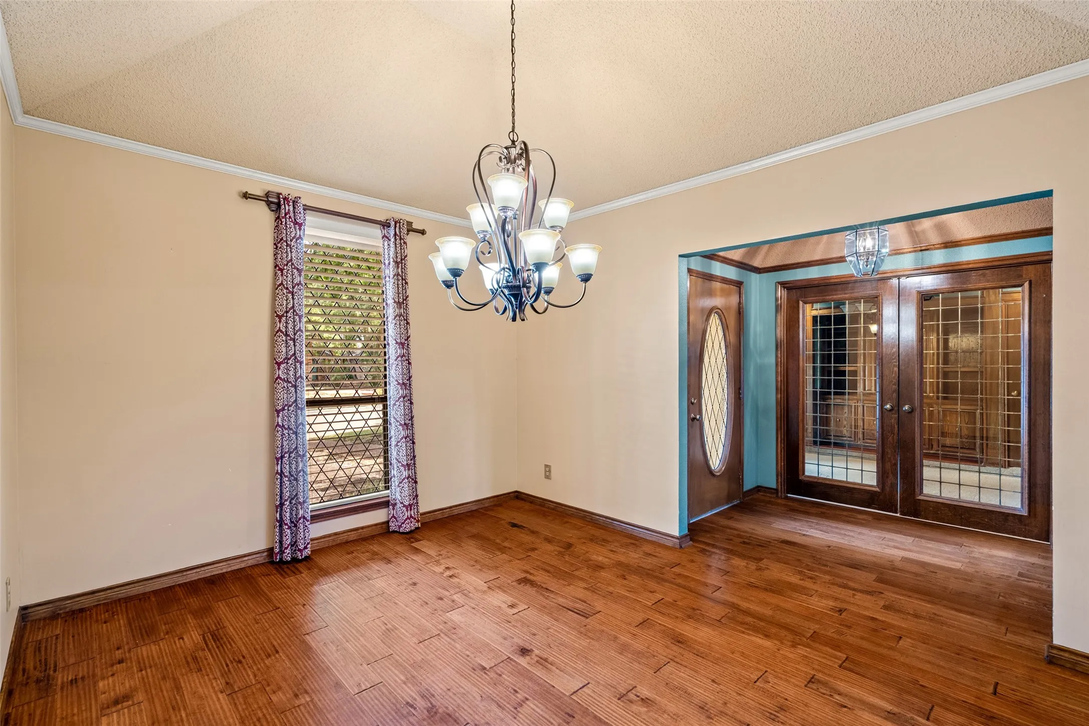 Single Family Residence For Sale in Collin County , 720 Green Brook Drive, Allen, Texas 75002, 3 Bedroom, 2 Bathroom, 2 Garage spaces, 1,770 Sqft, built in 1982, mls#21364467, Real Estate Agent in Allen, Homes For Sale in Collin county, Homes For Sale in Allen, Realtor in Allen Texas, Real Estate Brokerage Independent Realty Texas, Luminita Cordes Realtor