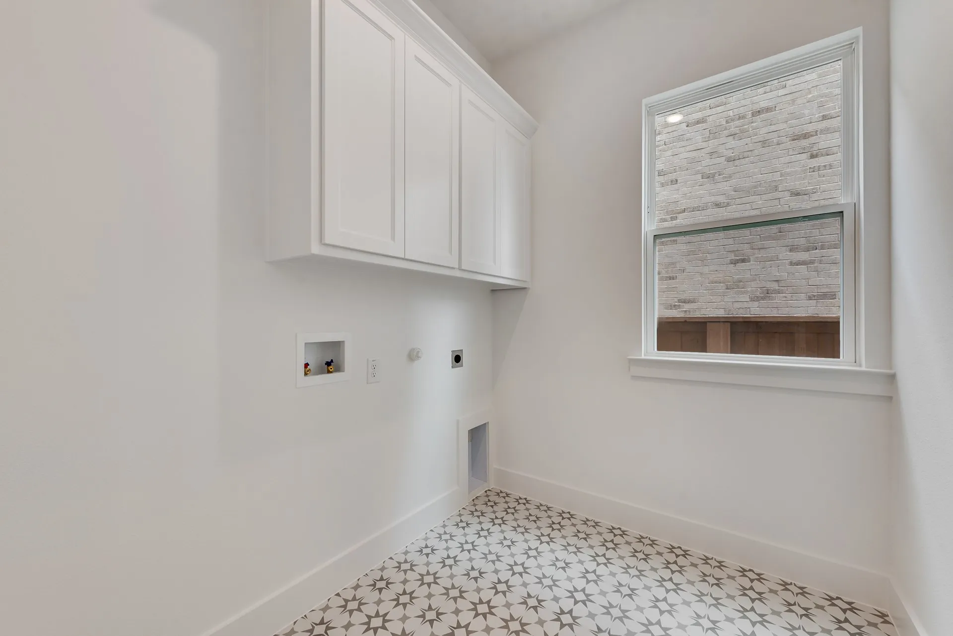 Single Family Residence For Sale in Denton County , 3386 Betony Street, Frisco, Texas 75033, 4 Bedroom, 4 Bathroom, 2 Garage spaces, 2,935 Sqft, built in 2025, mls#21373501, Real Estate Agent in Frisco, Homes For Sale in Denton county, Homes For Sale in Frisco, Realtor in Frisco Texas, Real Estate Brokerage Independent Realty Texas, Luminita Cordes Realtor