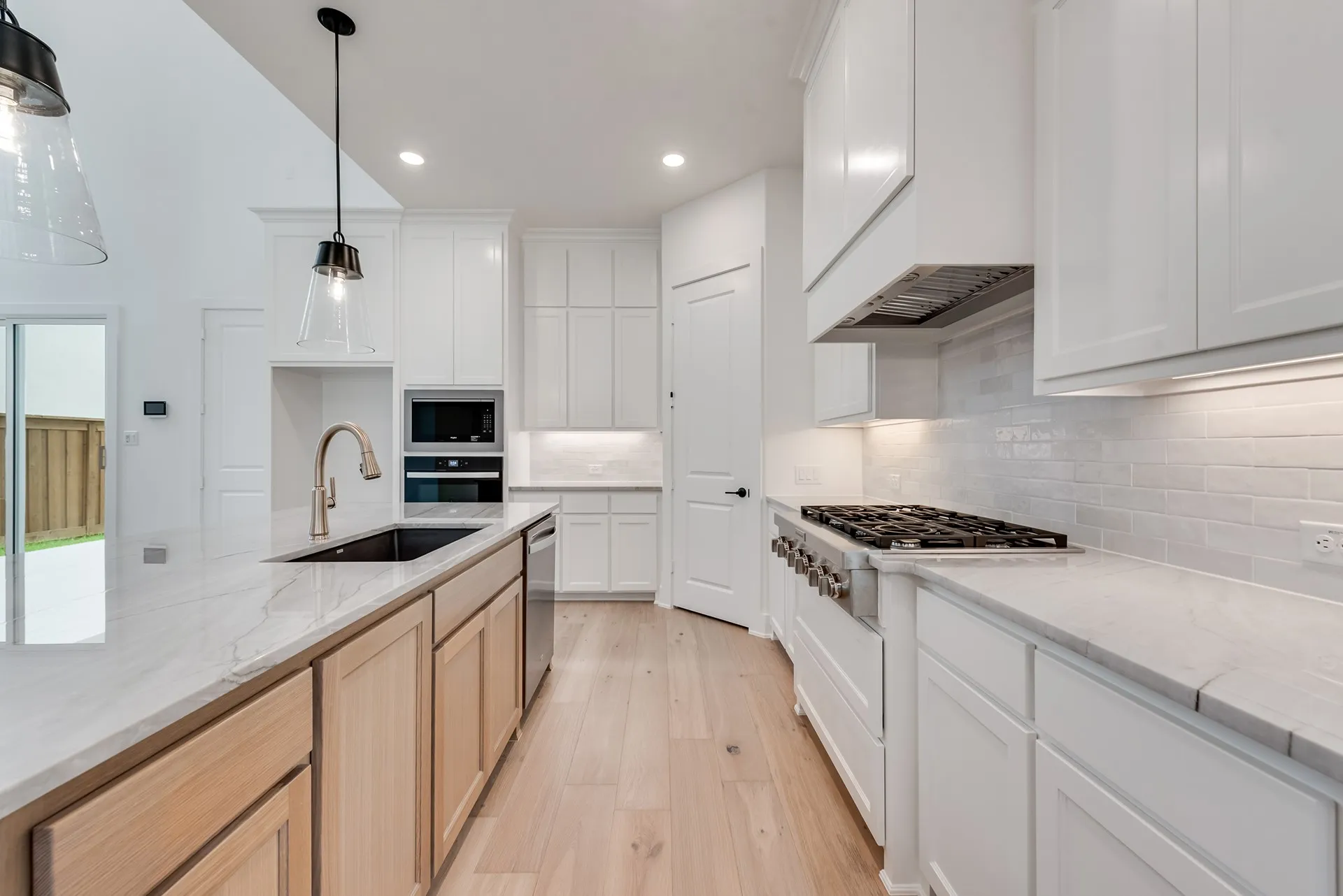 Single Family Residence For Sale in Denton County , 3386 Betony Street, Frisco, Texas 75033, 4 Bedroom, 4 Bathroom, 2 Garage spaces, 2,935 Sqft, built in 2025, mls#21373501, Real Estate Agent in Frisco, Homes For Sale in Denton county, Homes For Sale in Frisco, Realtor in Frisco Texas, Real Estate Brokerage Independent Realty Texas, Luminita Cordes Realtor