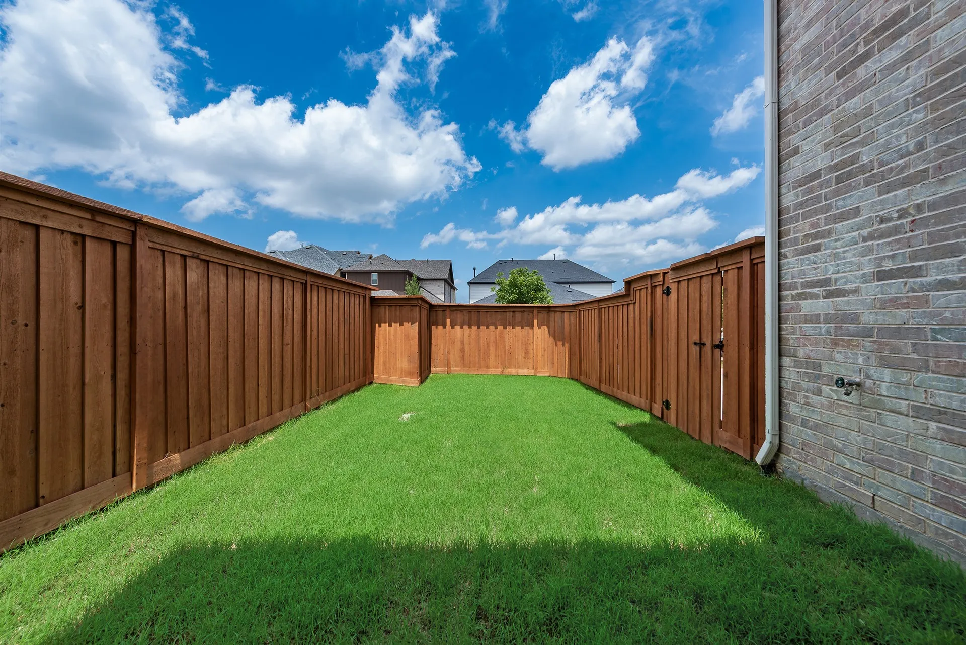 Single Family Residence For Sale in Denton County , 3386 Betony Street, Frisco, Texas 75033, 4 Bedroom, 4 Bathroom, 2 Garage spaces, 2,935 Sqft, built in 2025, mls#21373501, Real Estate Agent in Frisco, Homes For Sale in Denton county, Homes For Sale in Frisco, Realtor in Frisco Texas, Real Estate Brokerage Independent Realty Texas, Luminita Cordes Realtor