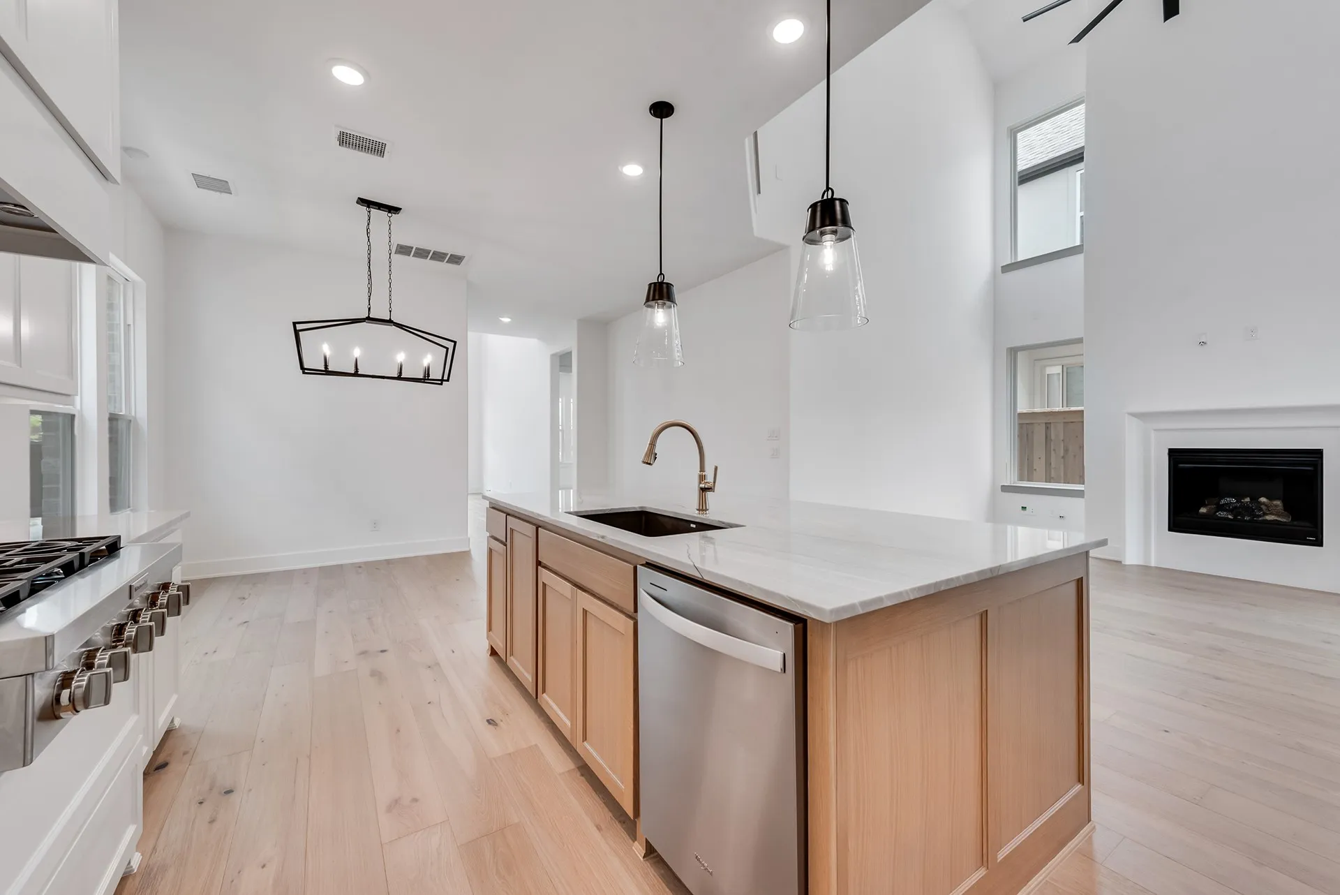 Single Family Residence For Sale in Denton County , 3386 Betony Street, Frisco, Texas 75033, 4 Bedroom, 4 Bathroom, 2 Garage spaces, 2,935 Sqft, built in 2025, mls#21373501, Real Estate Agent in Frisco, Homes For Sale in Denton county, Homes For Sale in Frisco, Realtor in Frisco Texas, Real Estate Brokerage Independent Realty Texas, Luminita Cordes Realtor