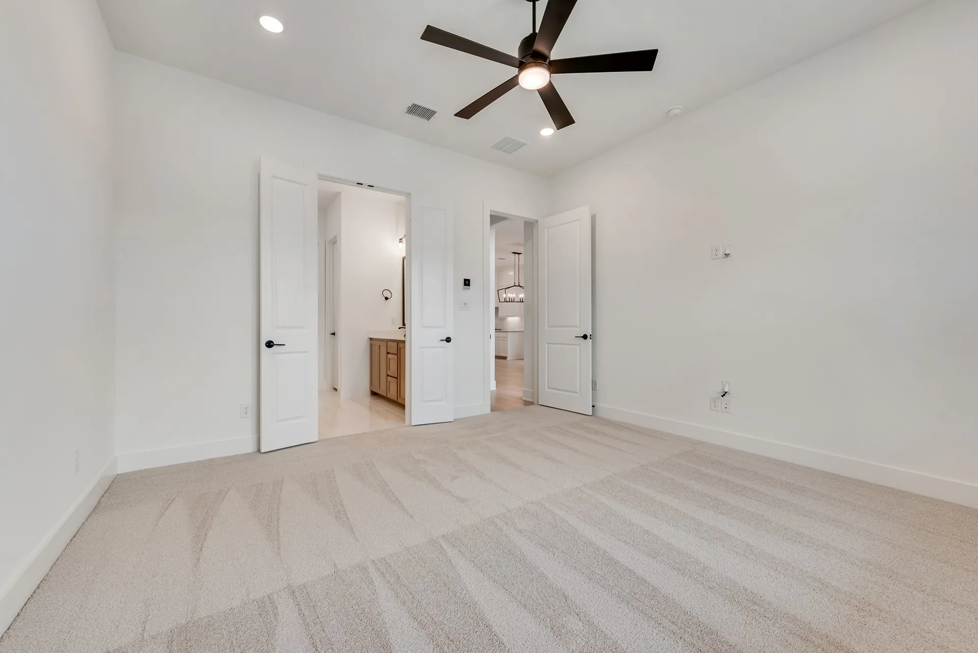 Single Family Residence For Sale in Denton County , 3386 Betony Street, Frisco, Texas 75033, 4 Bedroom, 4 Bathroom, 2 Garage spaces, 2,935 Sqft, built in 2025, mls#21373501, Real Estate Agent in Frisco, Homes For Sale in Denton county, Homes For Sale in Frisco, Realtor in Frisco Texas, Real Estate Brokerage Independent Realty Texas, Luminita Cordes Realtor