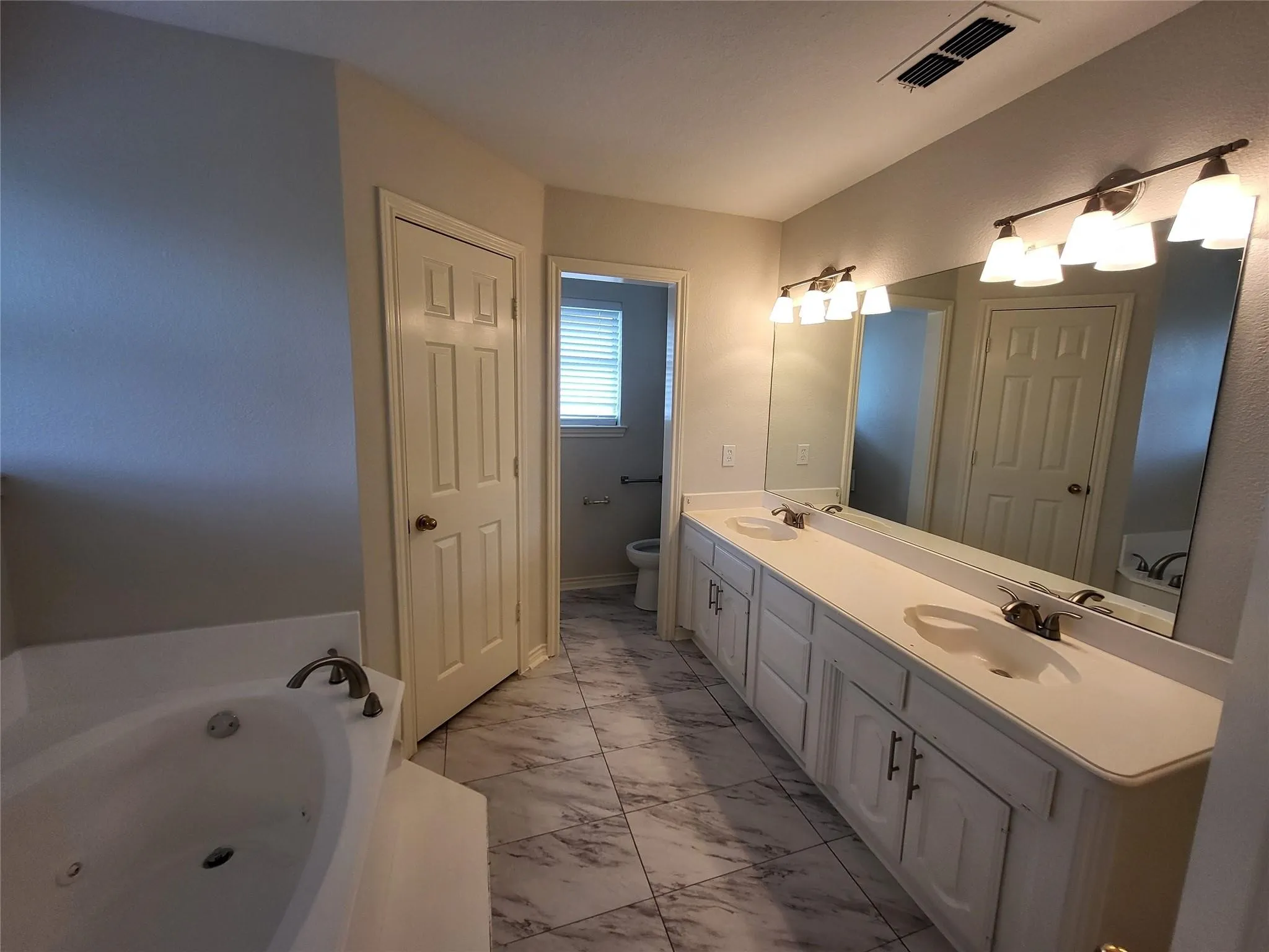 Single Family Residence For Rent in Tarrant County , 1109 Westgrove Drive, Saginaw, Texas 76179, 3 Bedroom, 2 Bathroom, 2 Garage spaces, 1,674 Sqft, built in 1997, mls#21373502, Real Estate Agent in Saginaw, Homes For Rent in Tarrant county, Homes For Rent in Saginaw, Realtor in Saginaw Texas, Real Estate Brokerage Independent Realty Texas, Luminita Cordes Realtor
