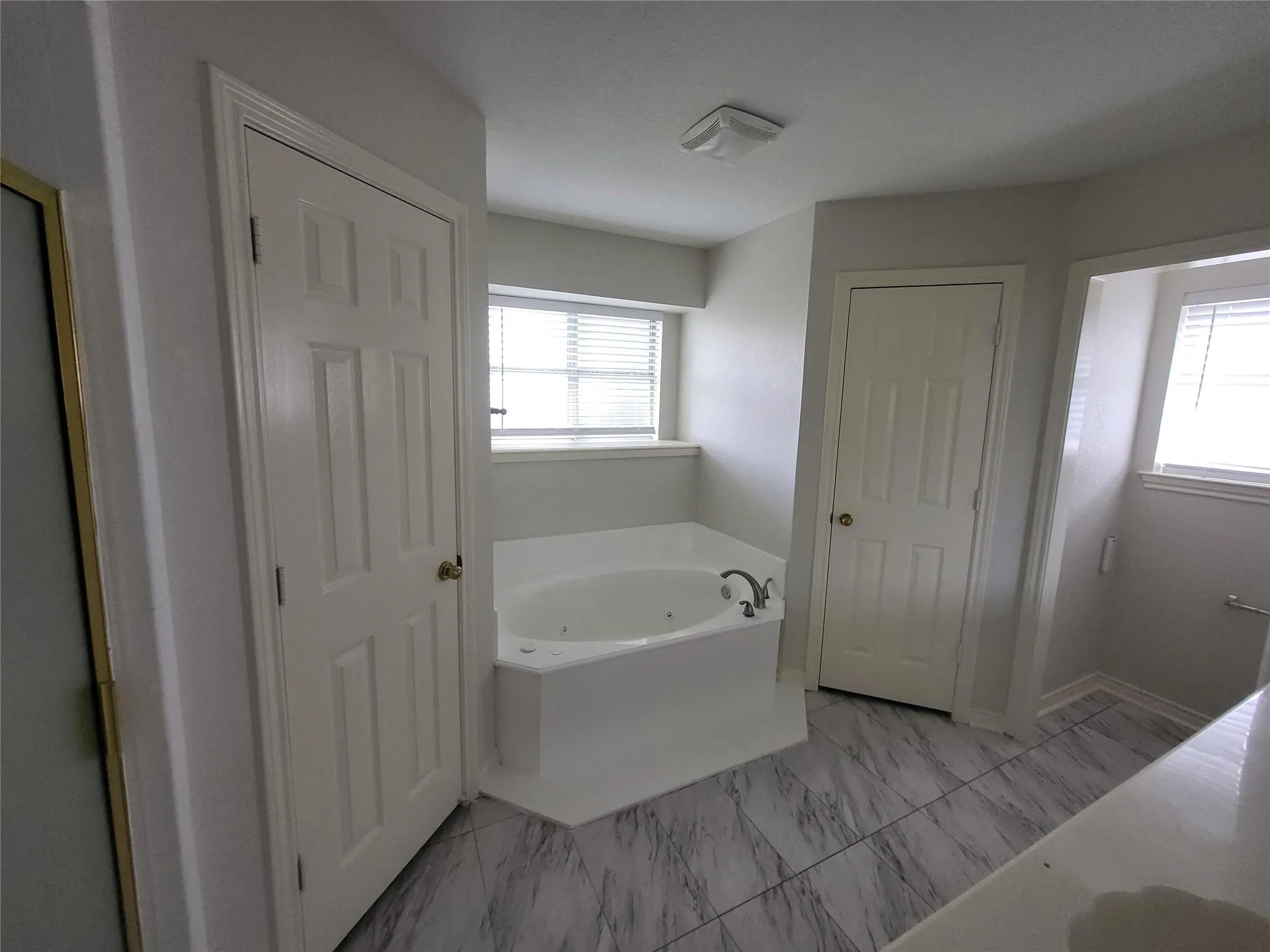 Single Family Residence For Rent in Tarrant County , 1109 Westgrove Drive, Saginaw, Texas 76179, 3 Bedroom, 2 Bathroom, 2 Garage spaces, 1,674 Sqft, built in 1997, mls#21373502, Real Estate Agent in Saginaw, Homes For Rent in Tarrant county, Homes For Rent in Saginaw, Realtor in Saginaw Texas, Real Estate Brokerage Independent Realty Texas, Luminita Cordes Realtor