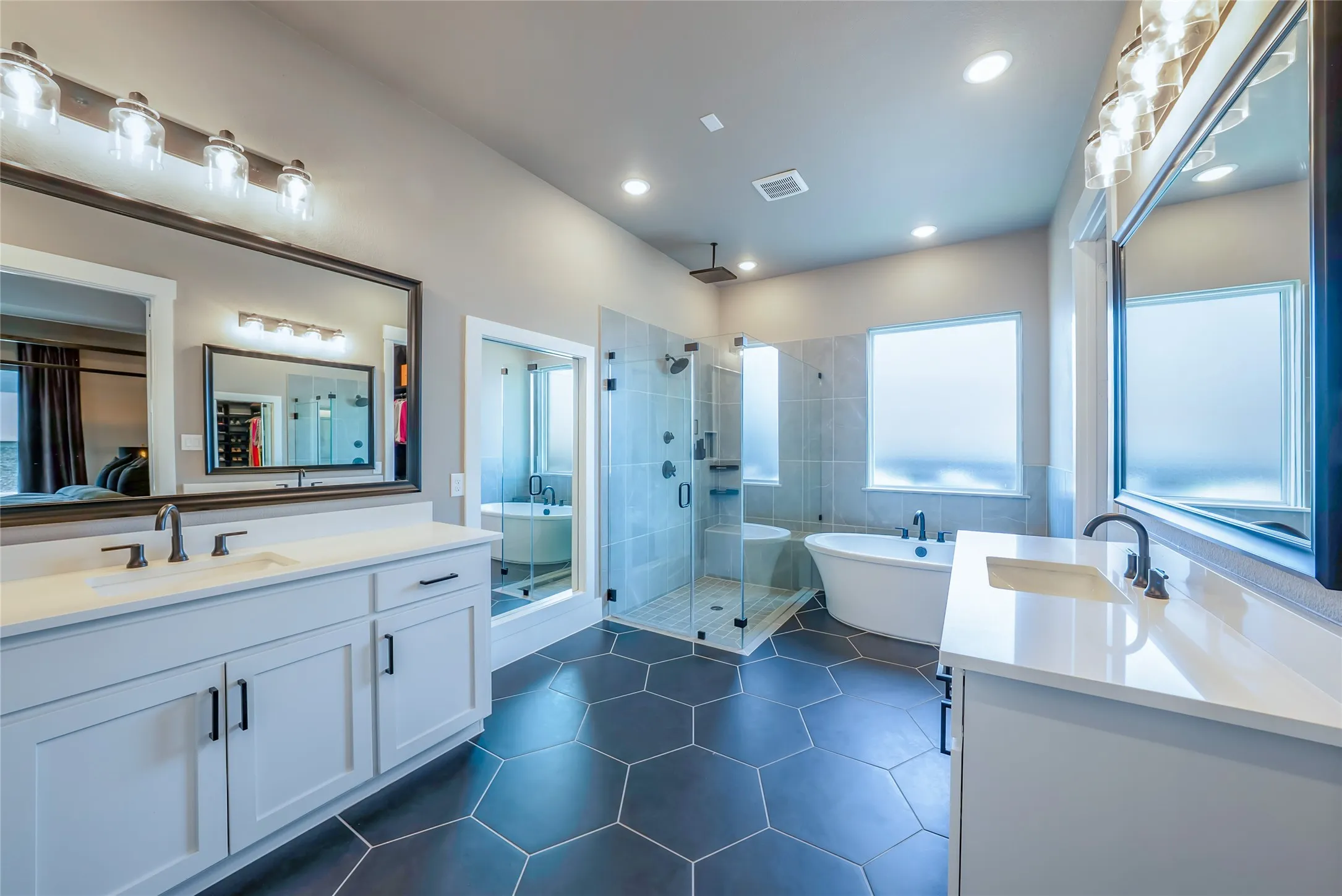 Single Family Residence For Sale in Collin County , 1400 Binkley Avenue, Prosper, Texas 75078, 4 Bedroom, 6 Bathroom, 3 Garage spaces, 4,341 Sqft, built in 2020, mls#21366776, Real Estate Agent in Prosper, Homes For Sale in Collin county, Homes For Sale in Prosper, Realtor in Prosper Texas, Real Estate Brokerage Independent Realty Texas, Luminita Cordes Realtor