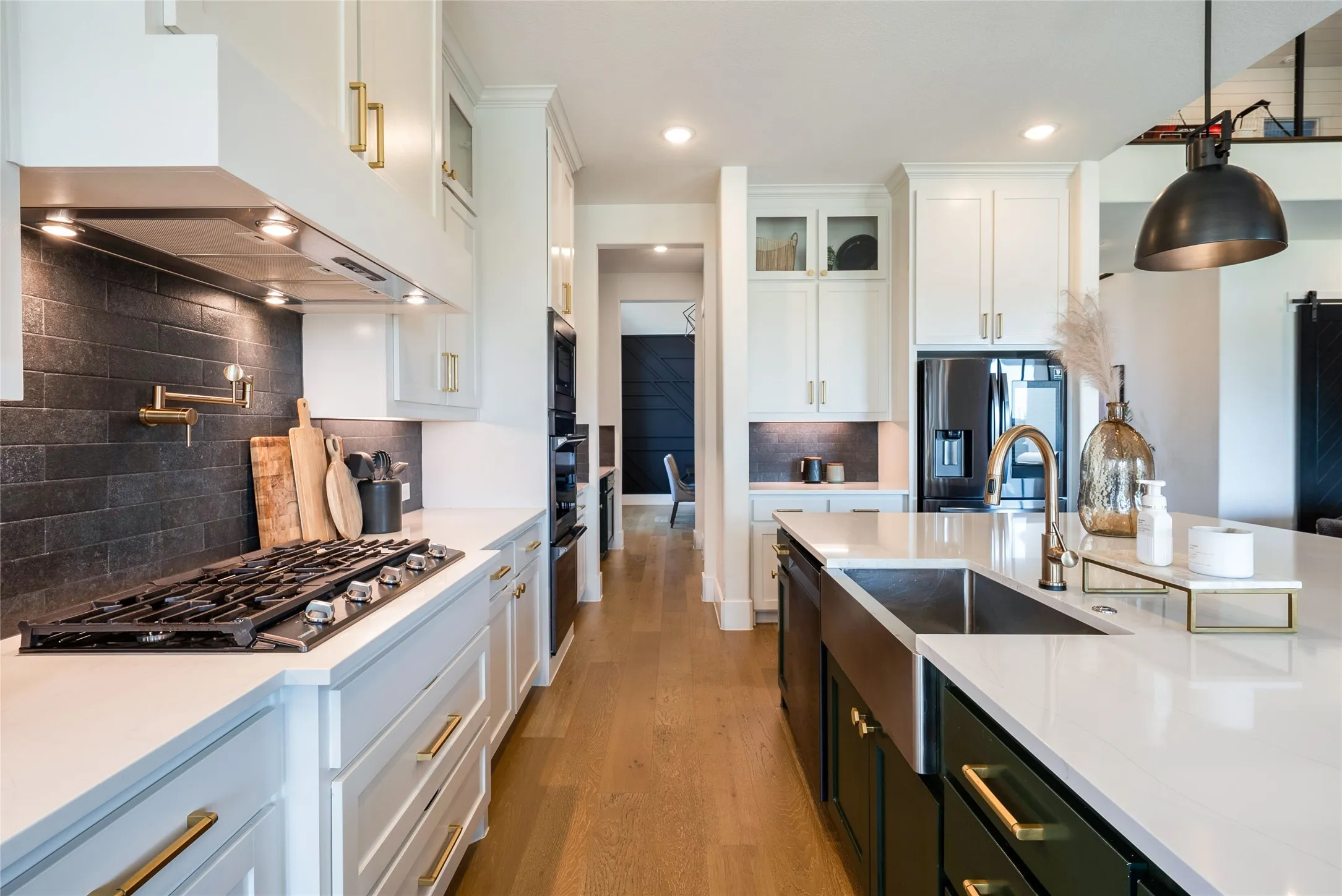 Single Family Residence For Sale in Collin County , 1400 Binkley Avenue, Prosper, Texas 75078, 4 Bedroom, 6 Bathroom, 3 Garage spaces, 4,341 Sqft, built in 2020, mls#21366776, Real Estate Agent in Prosper, Homes For Sale in Collin county, Homes For Sale in Prosper, Realtor in Prosper Texas, Real Estate Brokerage Independent Realty Texas, Luminita Cordes Realtor