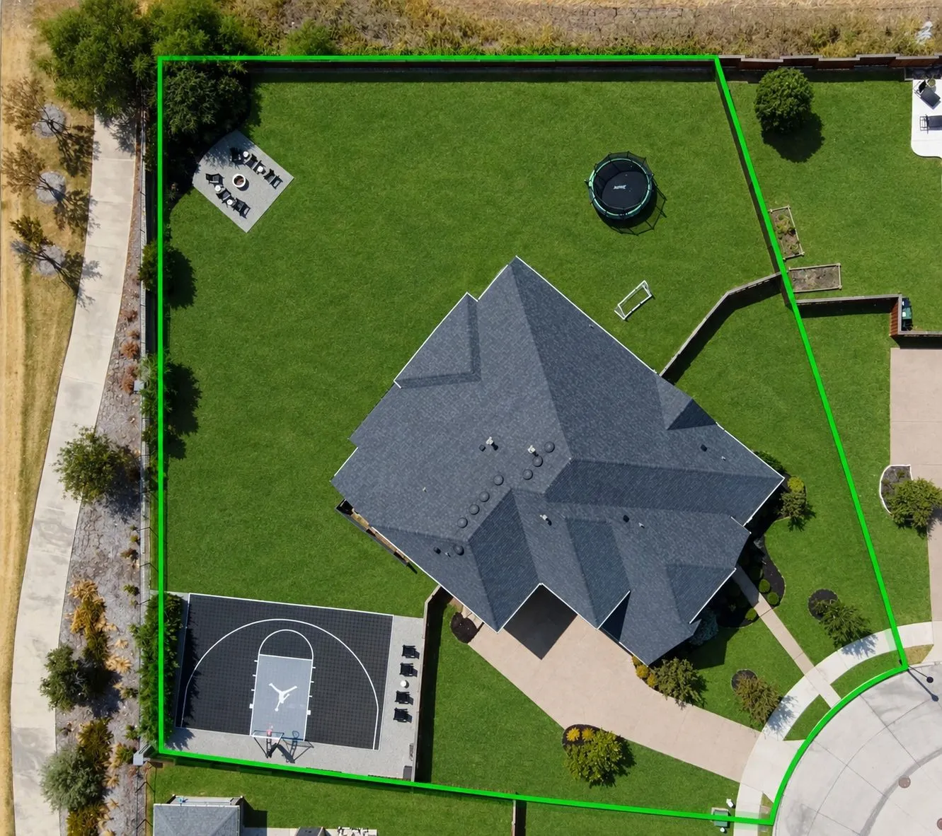 Single Family Residence For Sale in Collin County , 1400 Binkley Avenue, Prosper, Texas 75078, 4 Bedroom, 6 Bathroom, 3 Garage spaces, 4,341 Sqft, built in 2020, mls#21366776, Real Estate Agent in Prosper, Homes For Sale in Collin county, Homes For Sale in Prosper, Realtor in Prosper Texas, Real Estate Brokerage Independent Realty Texas, Luminita Cordes Realtor