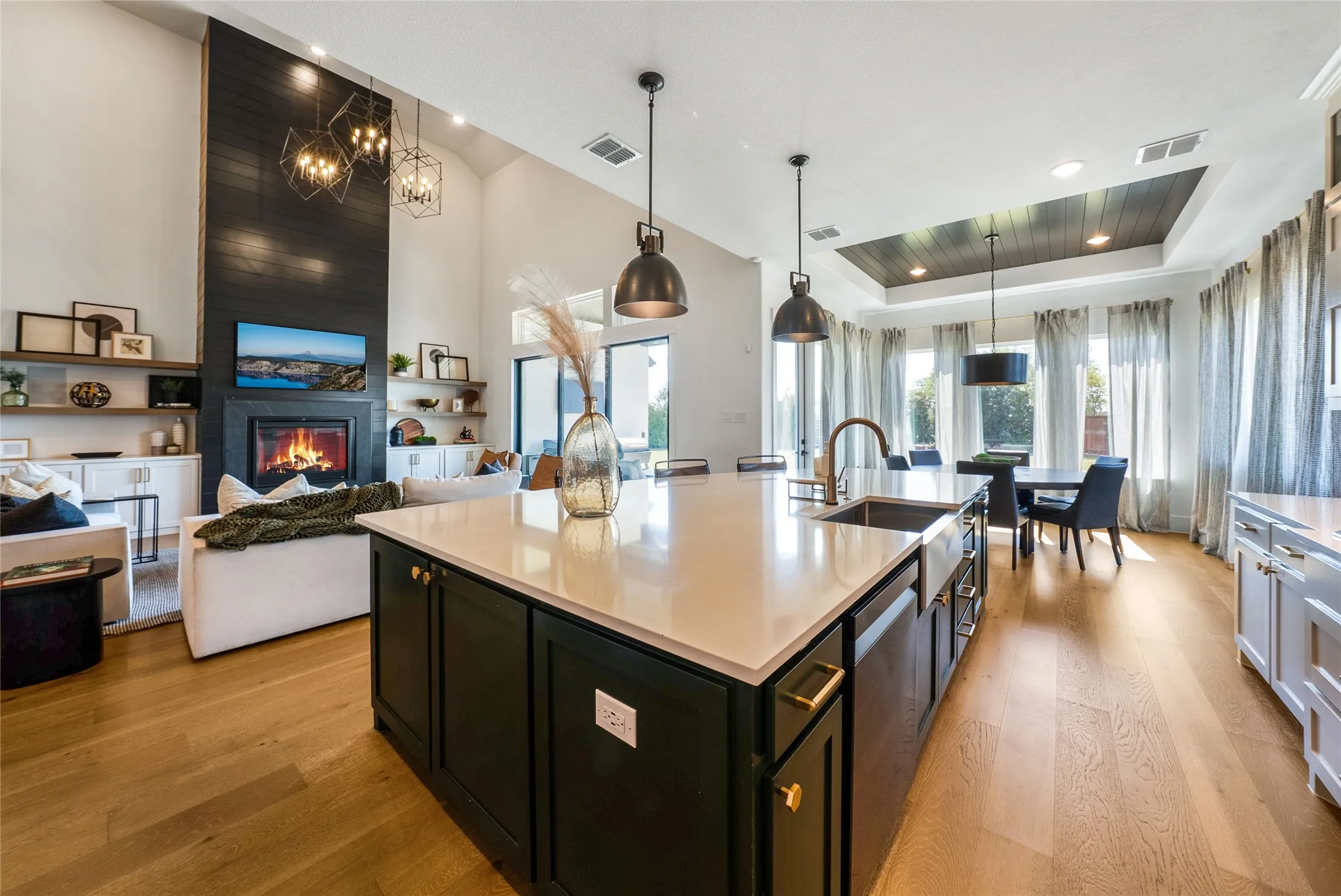 Single Family Residence For Sale in Collin County , 1400 Binkley Avenue, Prosper, Texas 75078, 4 Bedroom, 6 Bathroom, 3 Garage spaces, 4,341 Sqft, built in 2020, mls#21366776, Real Estate Agent in Prosper, Homes For Sale in Collin county, Homes For Sale in Prosper, Realtor in Prosper Texas, Real Estate Brokerage Independent Realty Texas, Luminita Cordes Realtor
