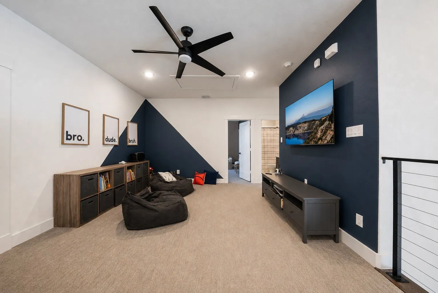 Single Family Residence For Sale in Collin County , 1400 Binkley Avenue, Prosper, Texas 75078, 4 Bedroom, 6 Bathroom, 3 Garage spaces, 4,341 Sqft, built in 2020, mls#21366776, Real Estate Agent in Prosper, Homes For Sale in Collin county, Homes For Sale in Prosper, Realtor in Prosper Texas, Real Estate Brokerage Independent Realty Texas, Luminita Cordes Realtor
