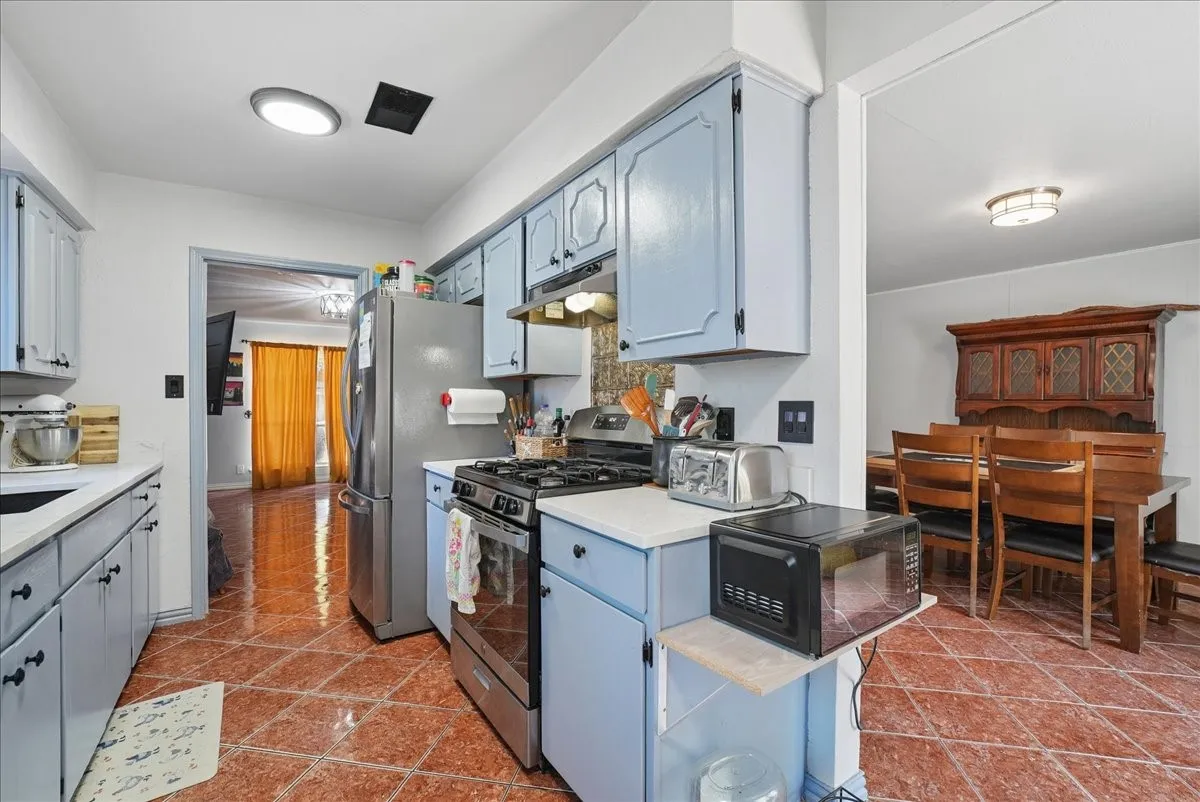 Single Family Residence For Sale in Dallas County , 2710 Moonriver Lane, Farmers Branch, Texas 75234, 3 Bedroom, 2 Bathroom, 2 Garage spaces, 1,579 Sqft, built in 1966, mls#21373499, Real Estate Agent in Farmers Branch, Homes For Sale in Dallas county, Homes For Sale in Farmers Branch, Realtor in Farmers Branch Texas, Real Estate Brokerage Independent Realty Texas, Luminita Cordes Realtor