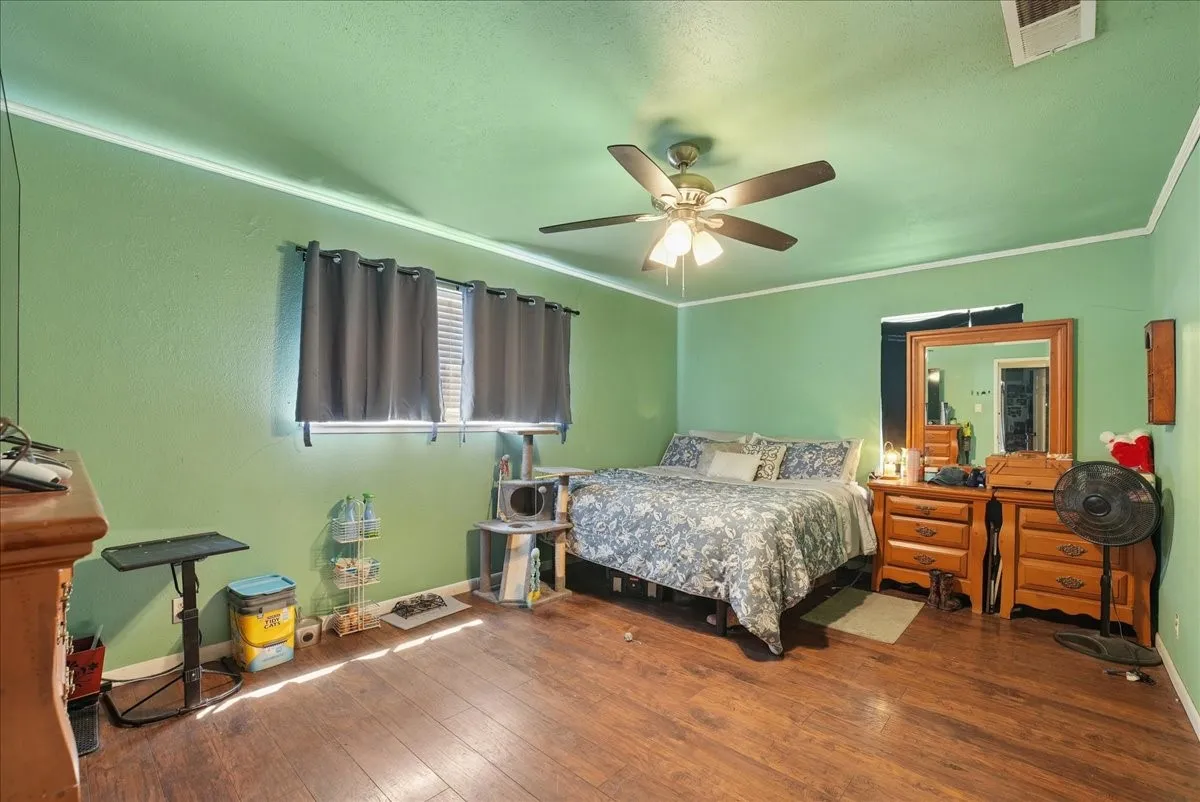 Single Family Residence For Sale in Dallas County , 2710 Moonriver Lane, Farmers Branch, Texas 75234, 3 Bedroom, 2 Bathroom, 2 Garage spaces, 1,579 Sqft, built in 1966, mls#21373499, Real Estate Agent in Farmers Branch, Homes For Sale in Dallas county, Homes For Sale in Farmers Branch, Realtor in Farmers Branch Texas, Real Estate Brokerage Independent Realty Texas, Luminita Cordes Realtor