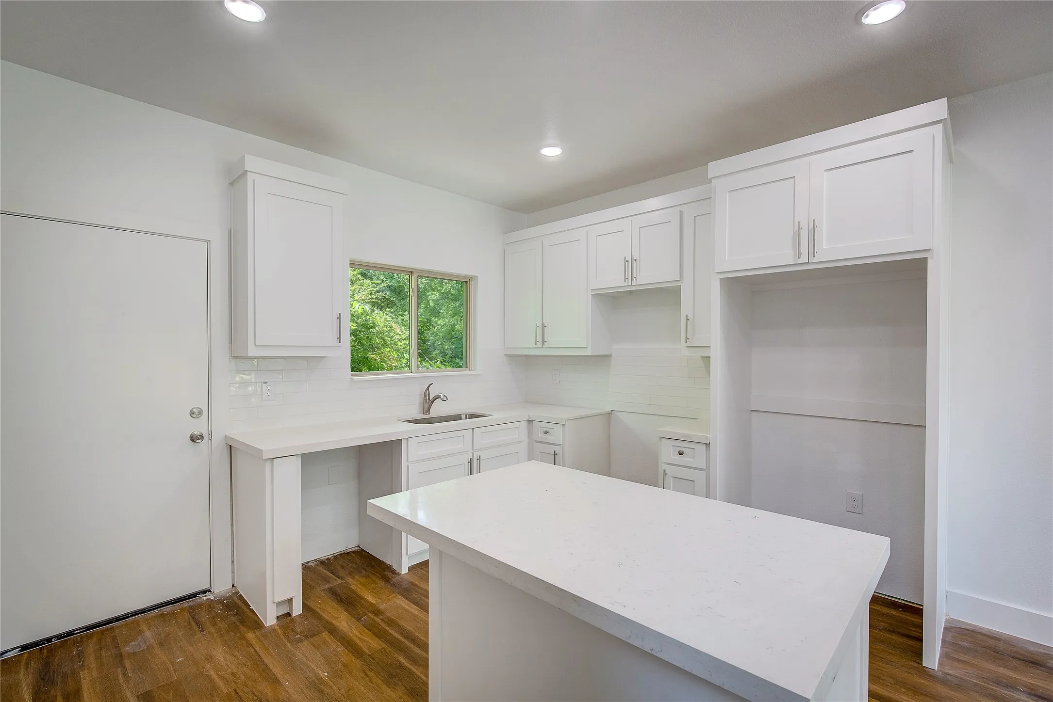 Single Family Residence For Sale in Hopkins County , 312 Beckham Street, Sulphur Springs, Texas 75482, 3 Bedroom, 3 Bathroom, Garage spaces, 1,350 Sqft, built in 2025, mls#21371513, Real Estate Agent in Sulphur Springs, Homes For Sale in Hopkins county, Homes For Sale in Sulphur Springs, Realtor in Sulphur Springs Texas, Real Estate Brokerage Independent Realty Texas, Luminita Cordes Realtor