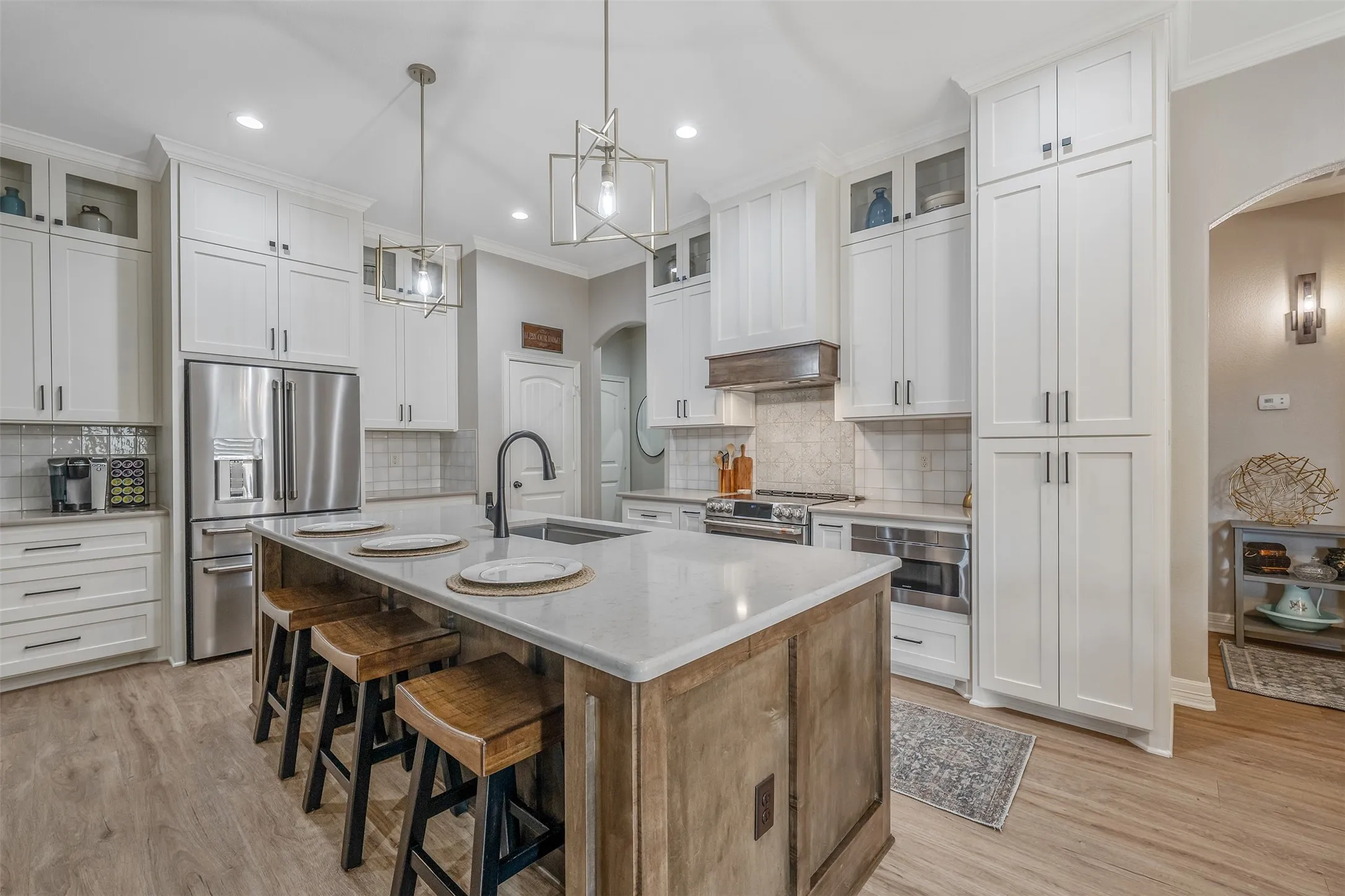 Single Family Residence For Sale in Smith County , 21327 Boone, Bullard, Texas 75757, 4 Bedroom, 2 Bathroom, 2 Garage spaces, 2,321 Sqft, built in 2014, mls#21373506, Real Estate Agent in Bullard, Homes For Sale in Smith county, Homes For Sale in Bullard, Realtor in Bullard Texas, Real Estate Brokerage Independent Realty Texas, Luminita Cordes Realtor