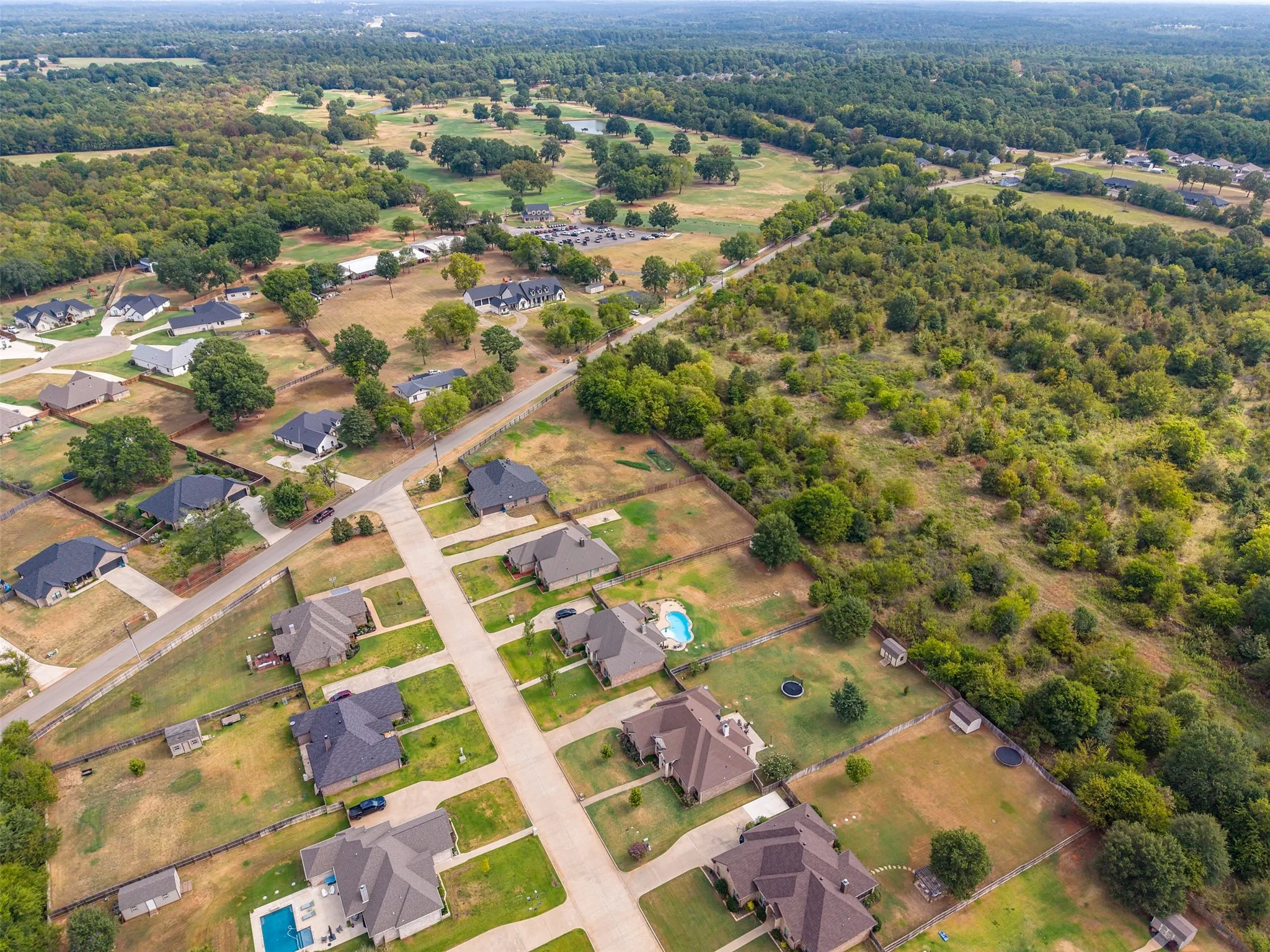 Single Family Residence For Sale in Smith County , 21327 Boone, Bullard, Texas 75757, 4 Bedroom, 2 Bathroom, 2 Garage spaces, 2,321 Sqft, built in 2014, mls#21373506, Real Estate Agent in Bullard, Homes For Sale in Smith county, Homes For Sale in Bullard, Realtor in Bullard Texas, Real Estate Brokerage Independent Realty Texas, Luminita Cordes Realtor