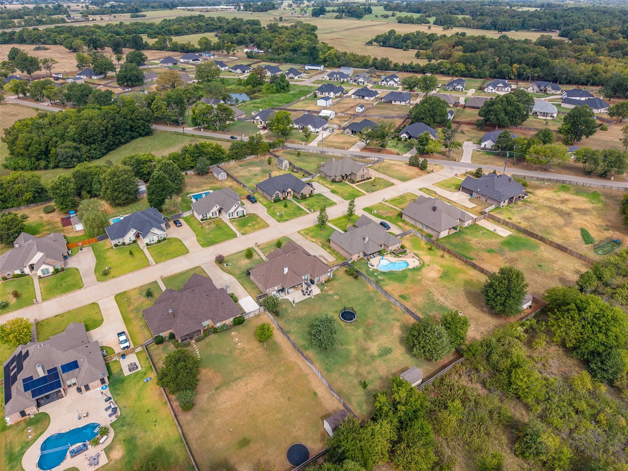 Single Family Residence For Sale in Smith County , 21327 Boone, Bullard, Texas 75757, 4 Bedroom, 2 Bathroom, 2 Garage spaces, 2,321 Sqft, built in 2014, mls#21373506, Real Estate Agent in Bullard, Homes For Sale in Smith county, Homes For Sale in Bullard, Realtor in Bullard Texas, Real Estate Brokerage Independent Realty Texas, Luminita Cordes Realtor